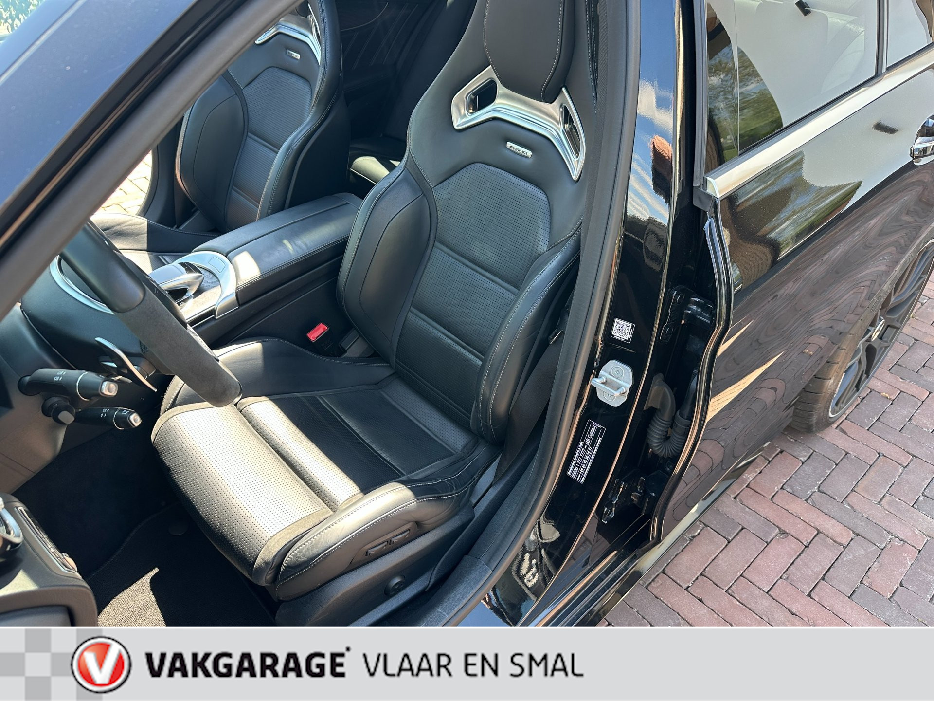 Foto van Mercedes-Benz AMG C 63