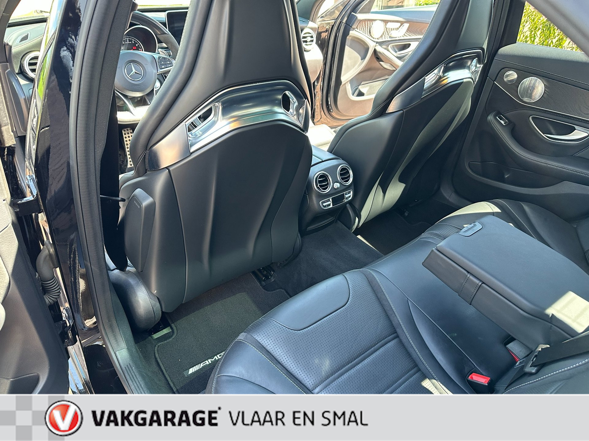 Foto van Mercedes-Benz AMG C 63