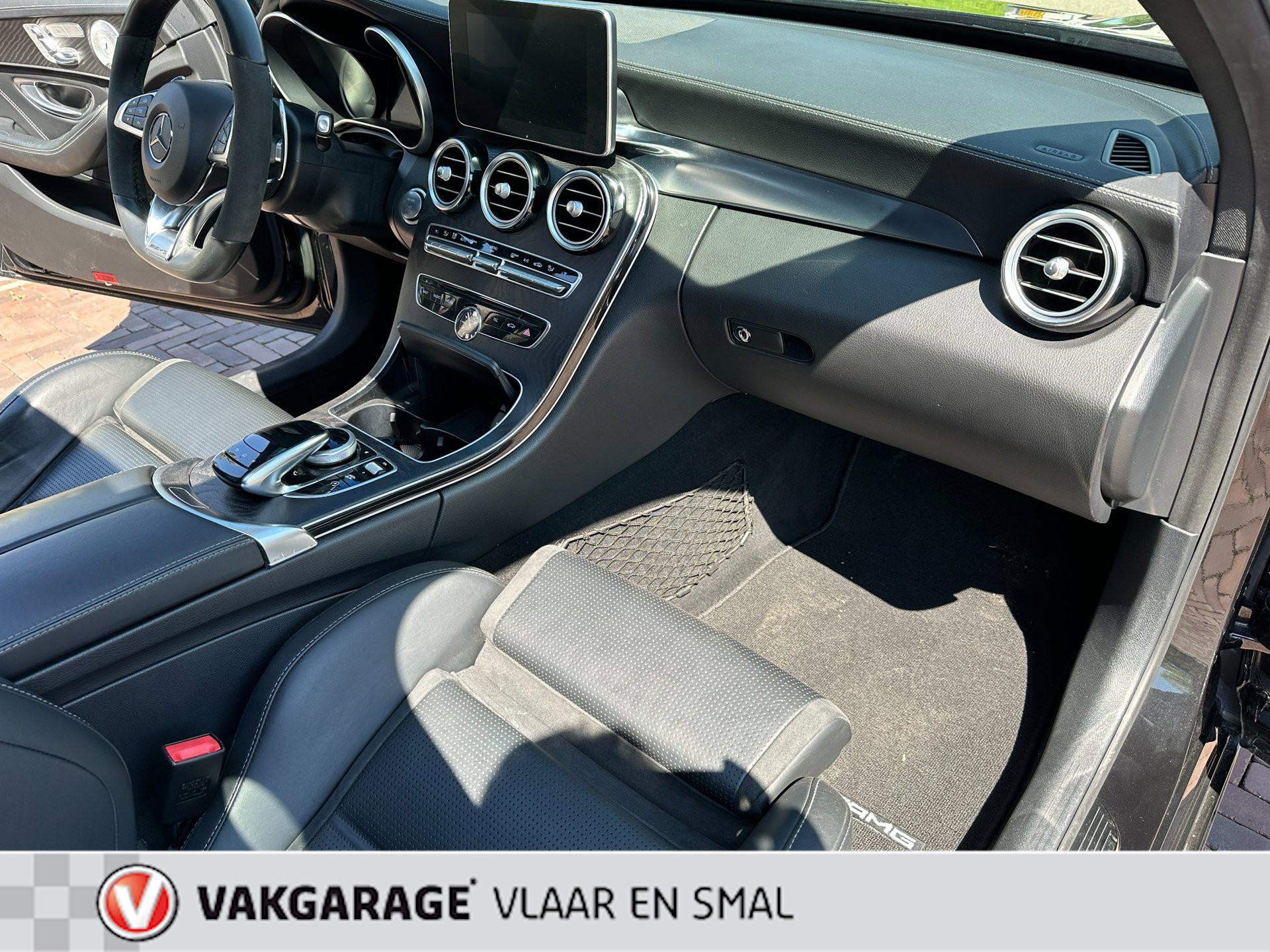 Foto van Mercedes-Benz AMG C 63
