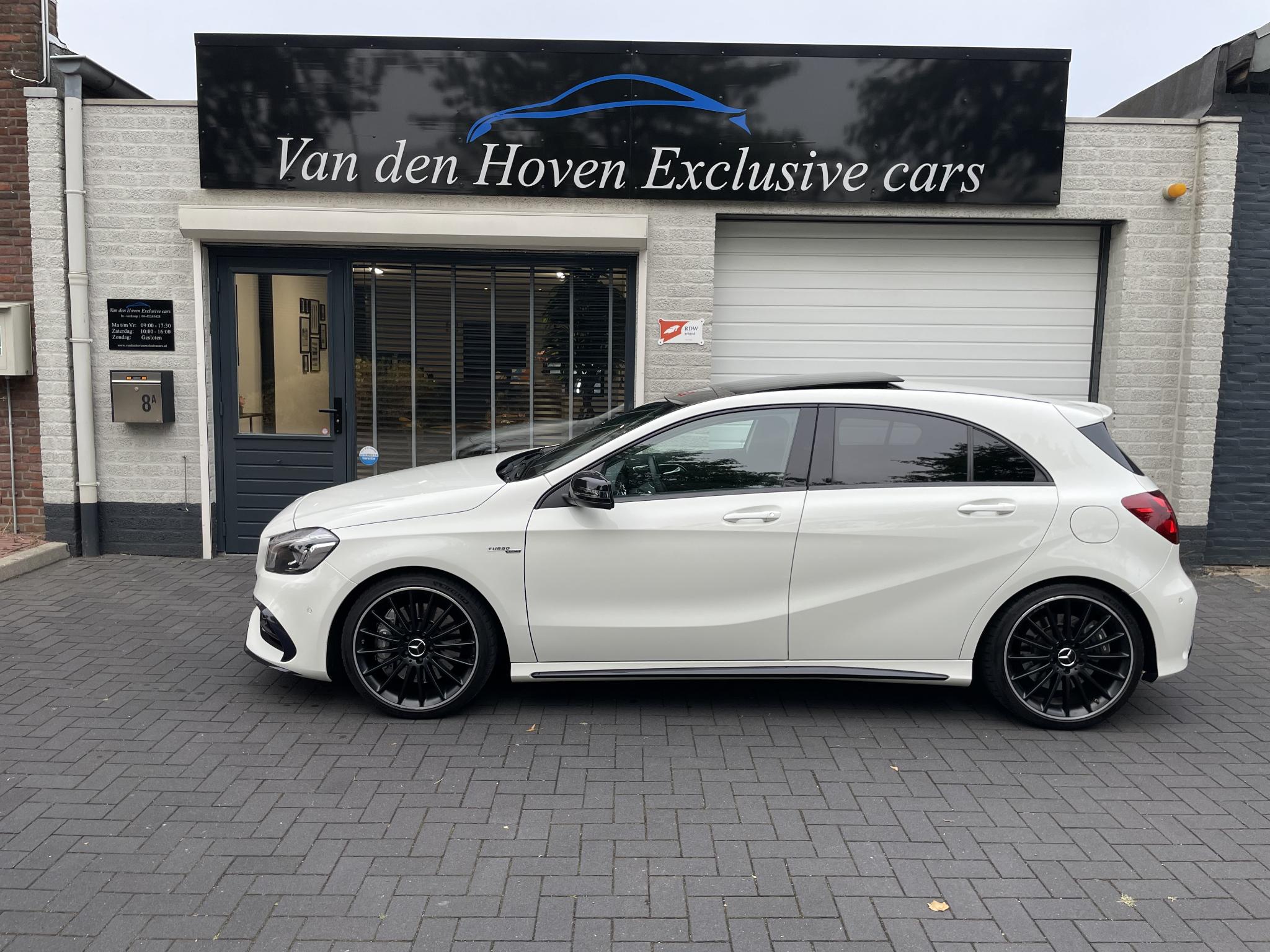 Foto van Mercedes-Benz AMG A 45