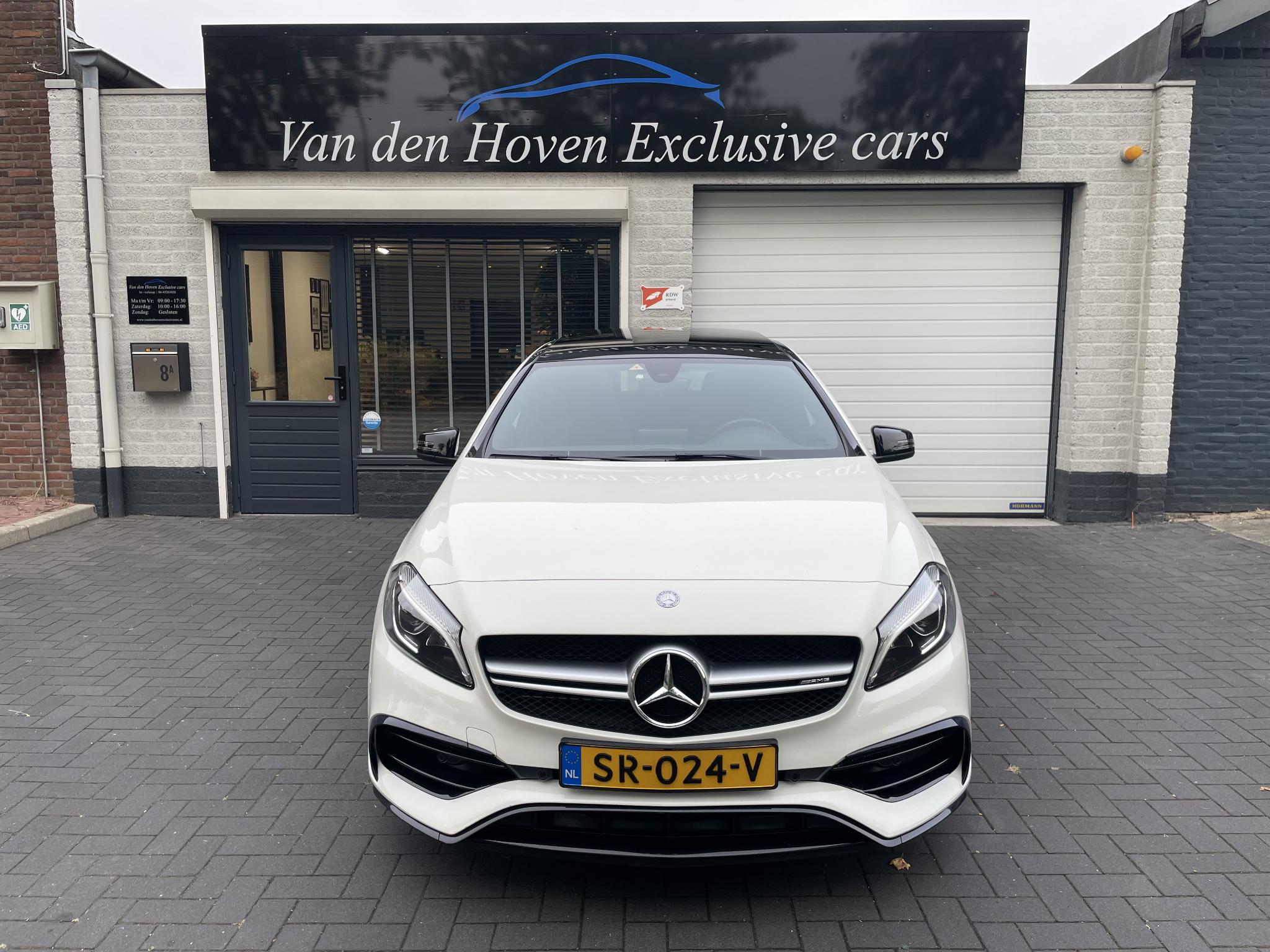Foto van Mercedes-Benz AMG A 45