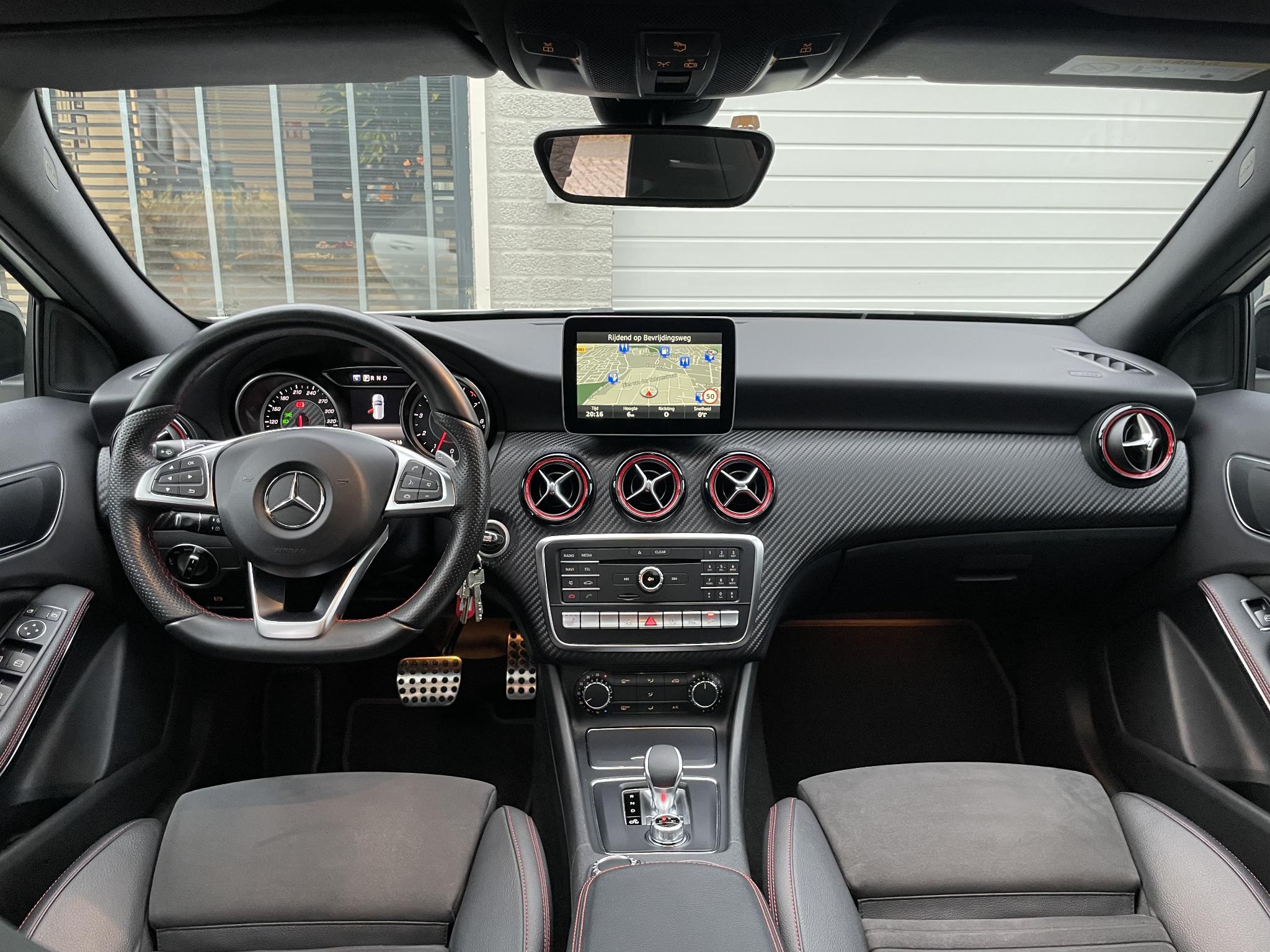 Foto van Mercedes-Benz AMG A 45