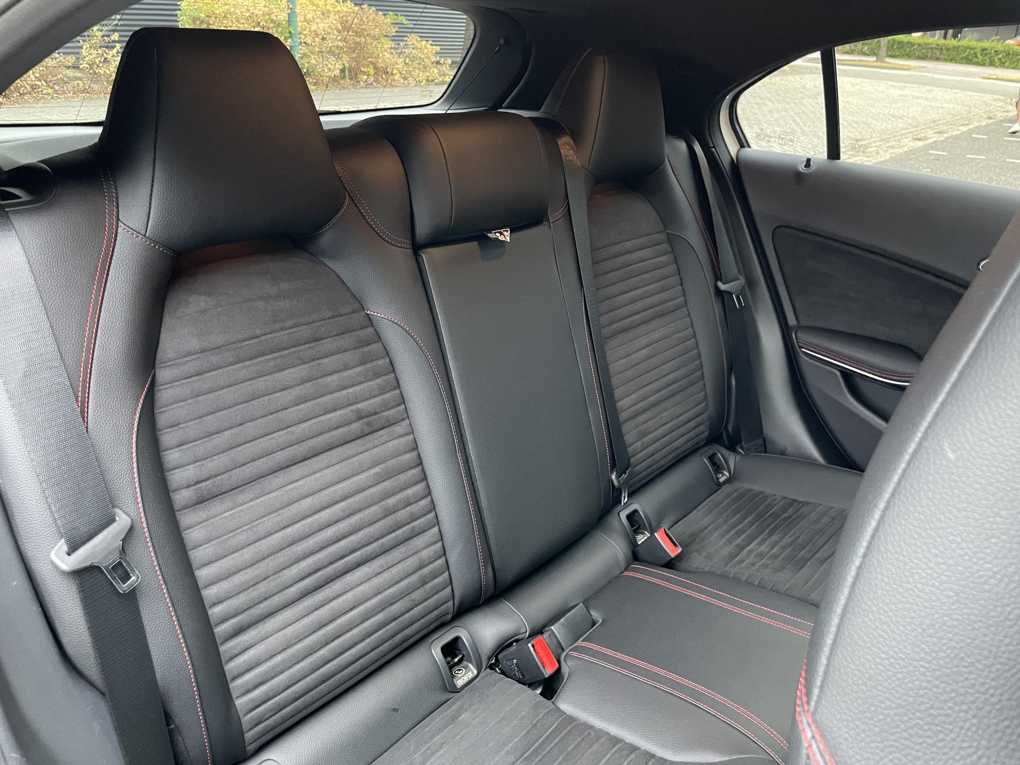 Foto van Mercedes-Benz AMG A 45