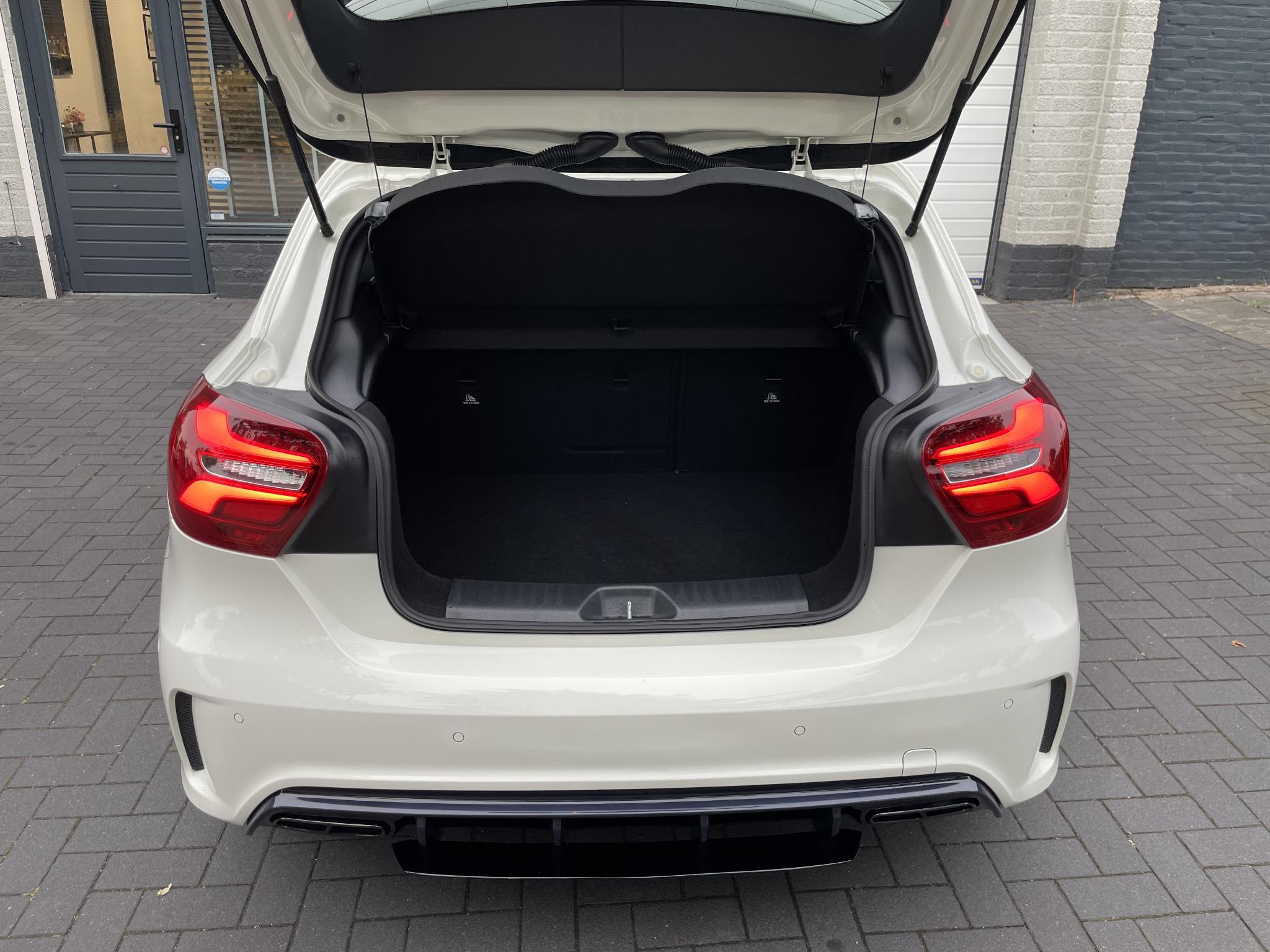 Foto van Mercedes-Benz AMG A 45