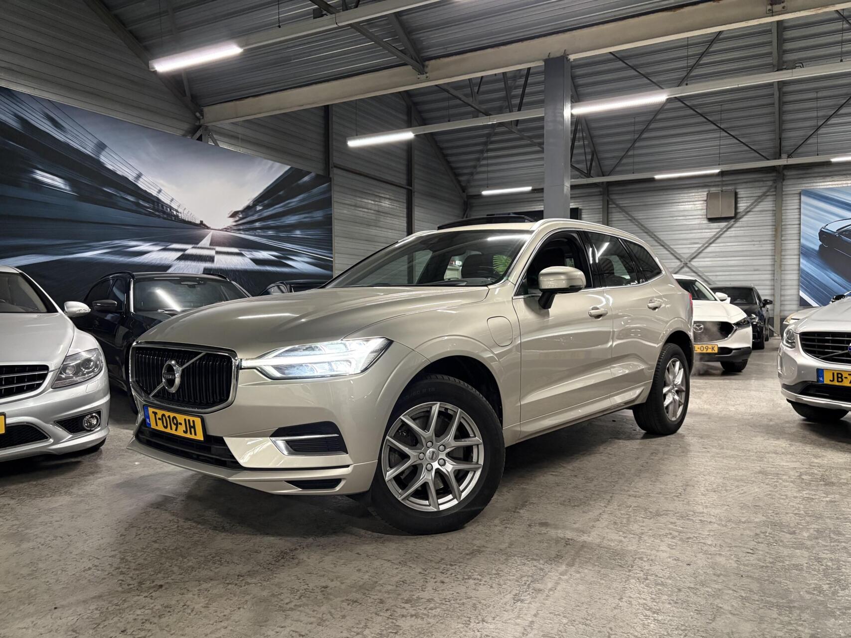 Volvo Xc60 T8 Twin Engine 2.0 T8 Twin Engine AWD|HUD|Luchtvering|Leder|Pano|Trekhaak 2017 - voorkant