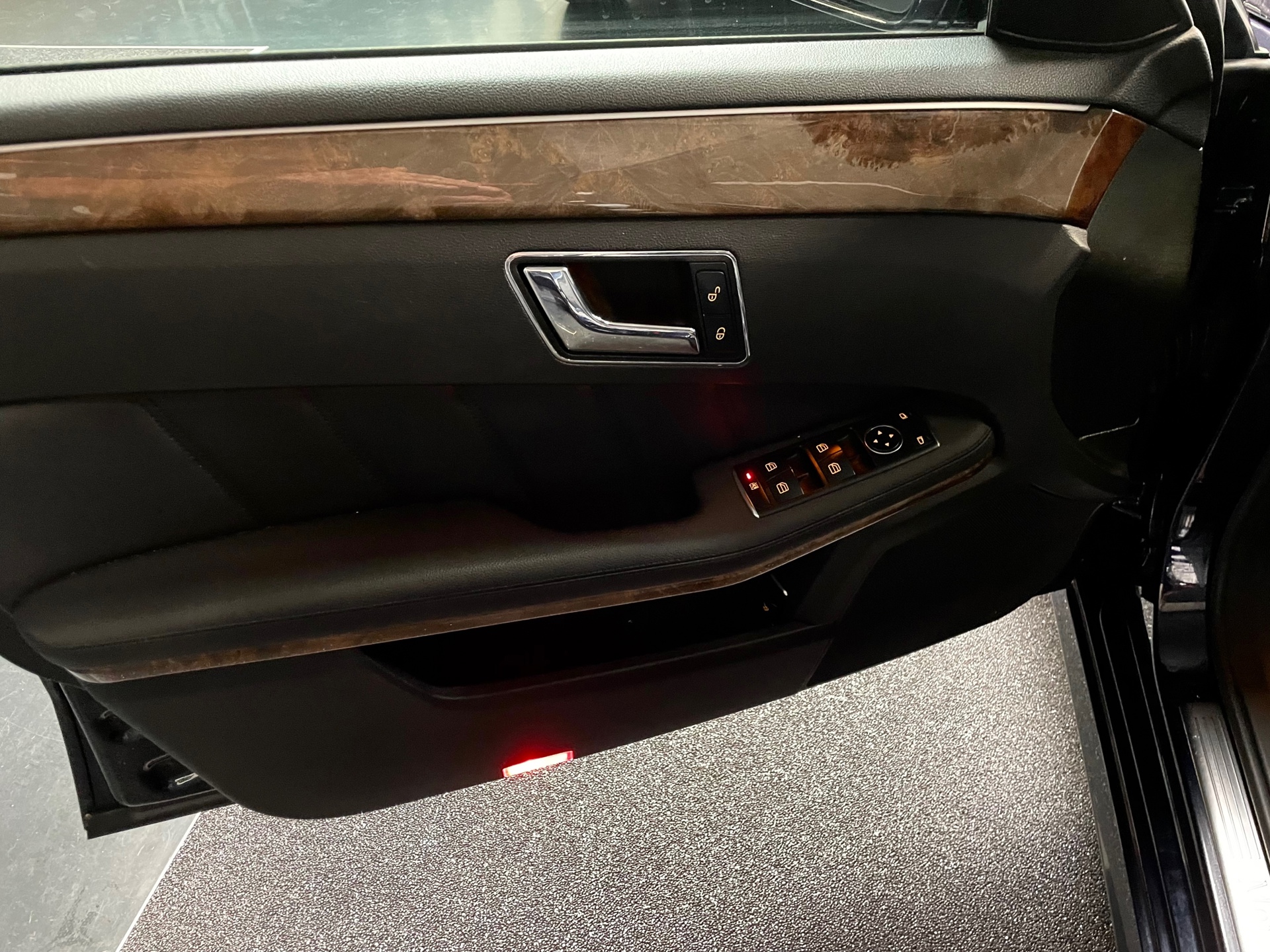 Foto van Mercedes-Benz E 350 Cgi
