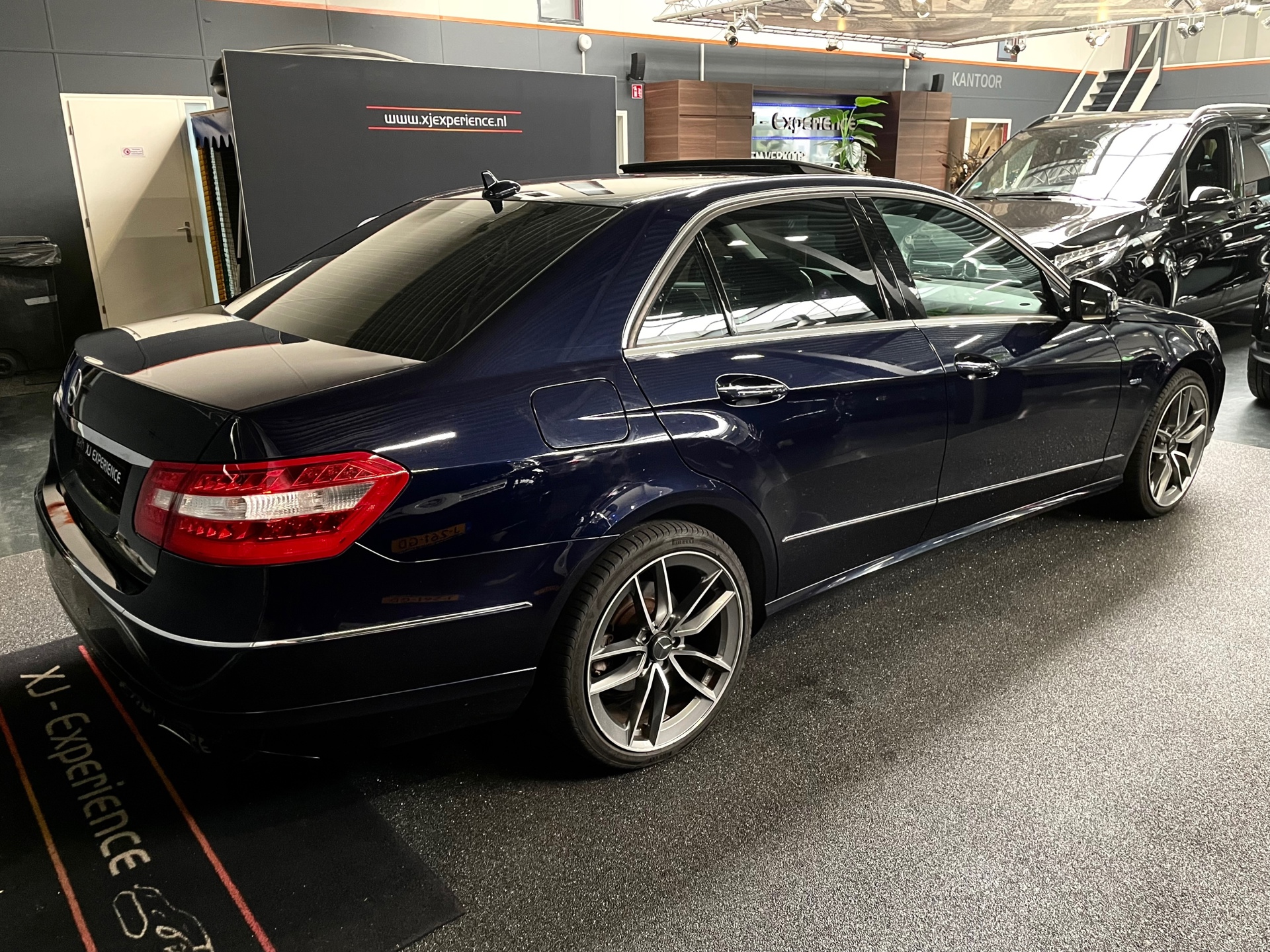 Foto van Mercedes-Benz E 350 Cgi
