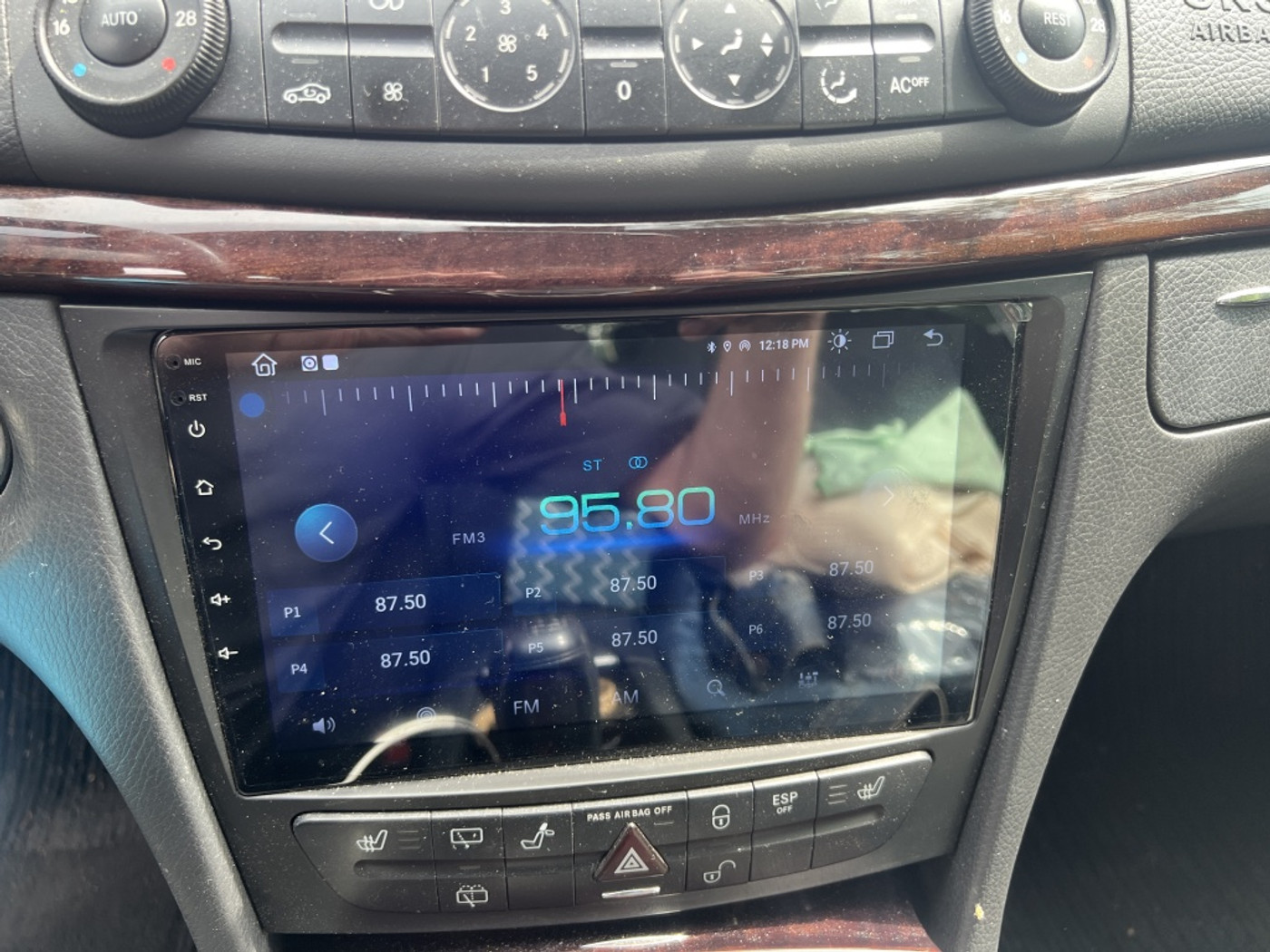 Foto van Mercedes-Benz E 240