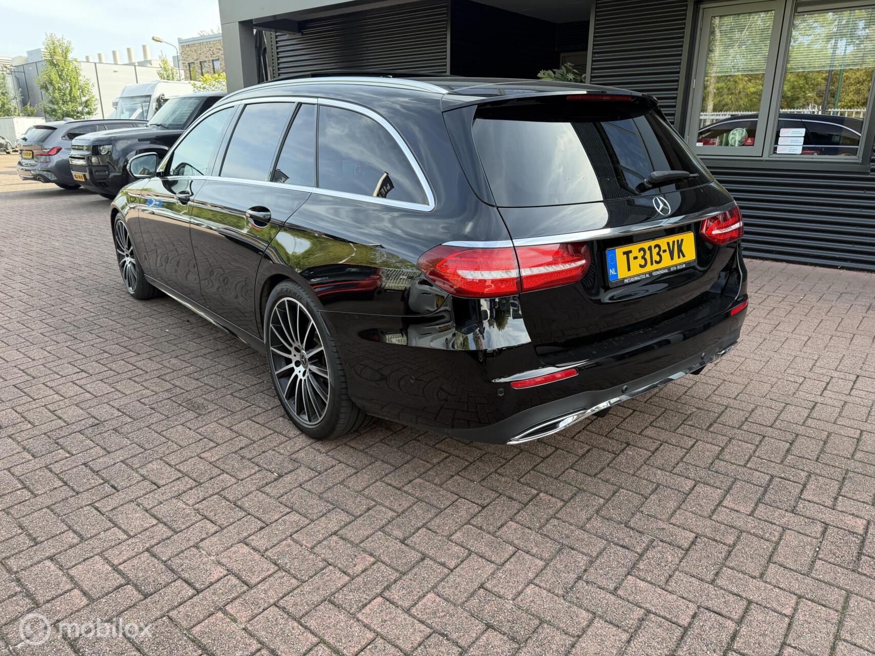 Foto van Mercedes-Benz E 400 D 4 Matic