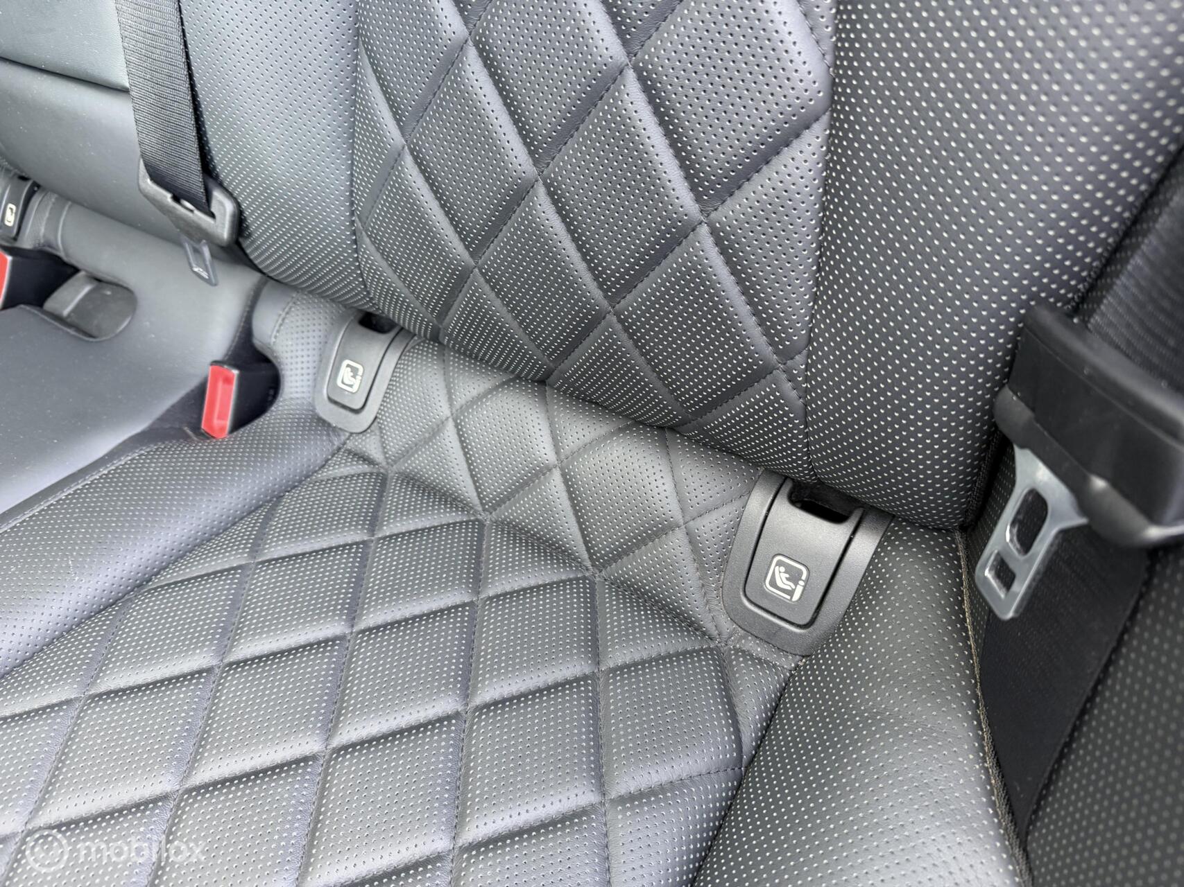 Foto van Mercedes-Benz E 400 D 4 Matic