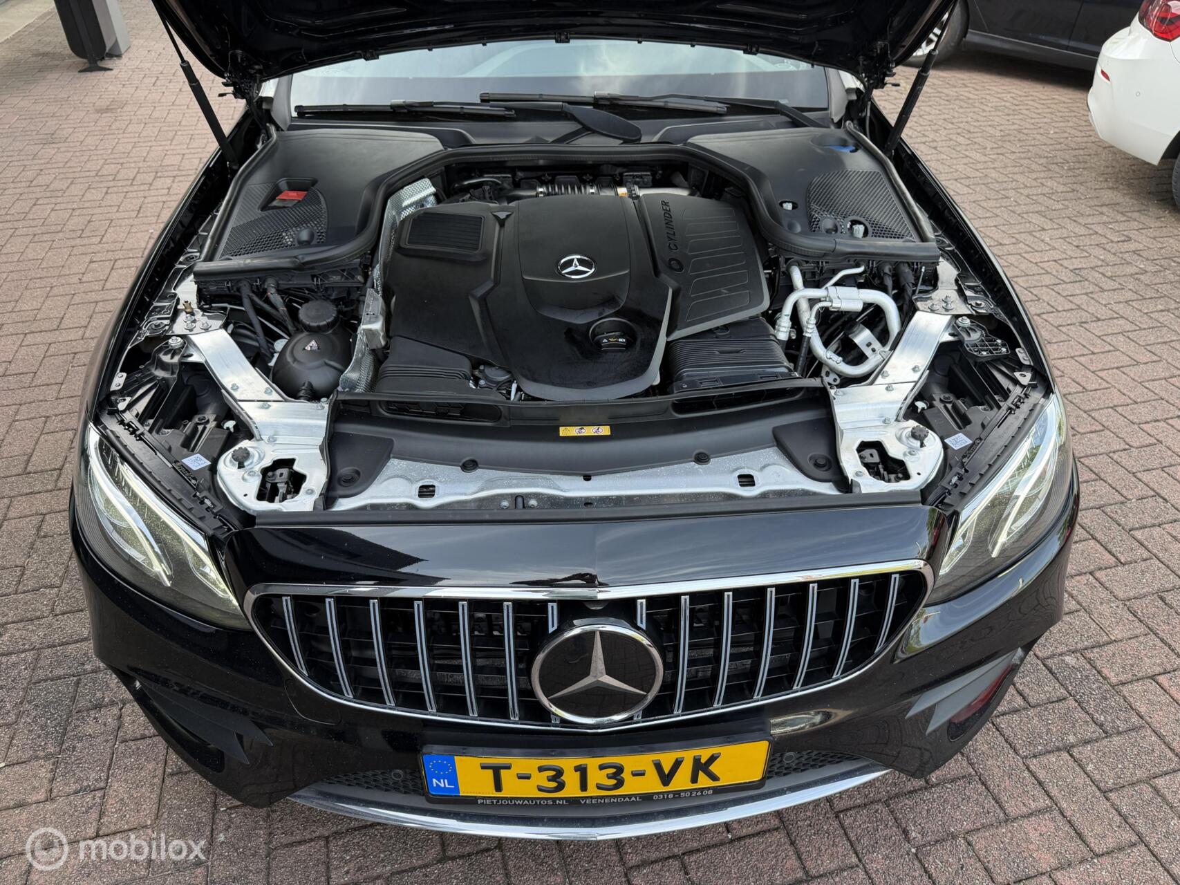 Foto van Mercedes-Benz E 400 D 4 Matic