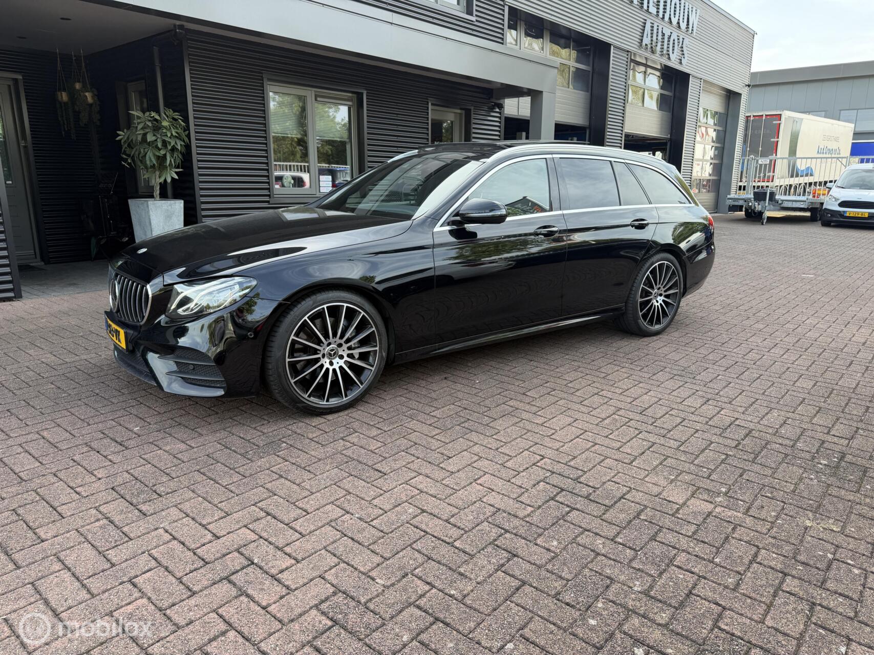 Foto van Mercedes-Benz E 400 D 4 Matic