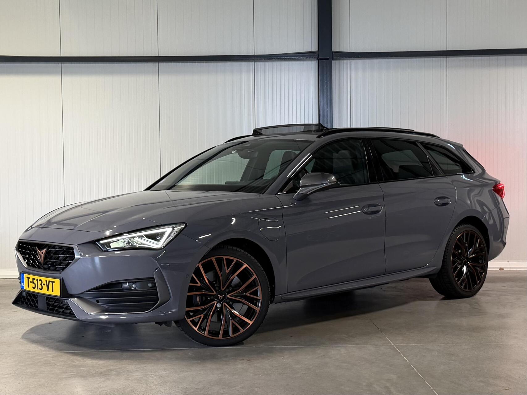 Cupra Cupra Leon SP E-hybrid180 1.4 e-Hybrid VZ Copper Edition Pano 2021 - voorkant