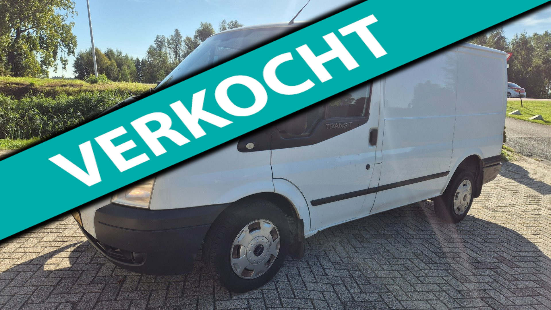 Ford Transit/tourneo 260S 2.2 TDCI Ambiente nieuwe apk 2012 - voorkant