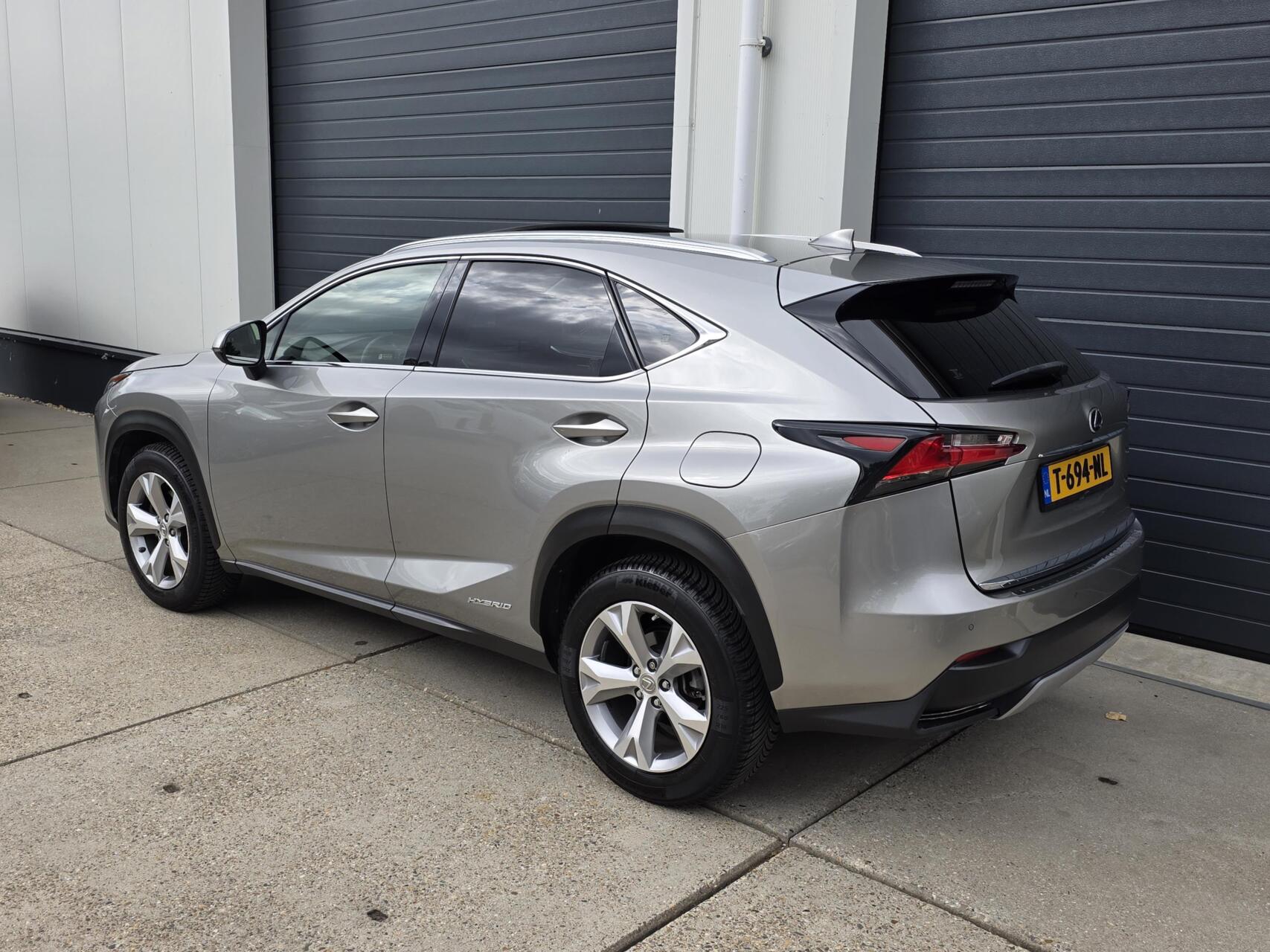 Foto van Lexus Lexus Nx300h
