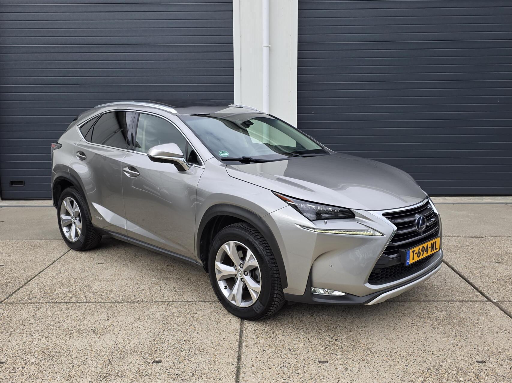 Foto van Lexus Lexus Nx300h