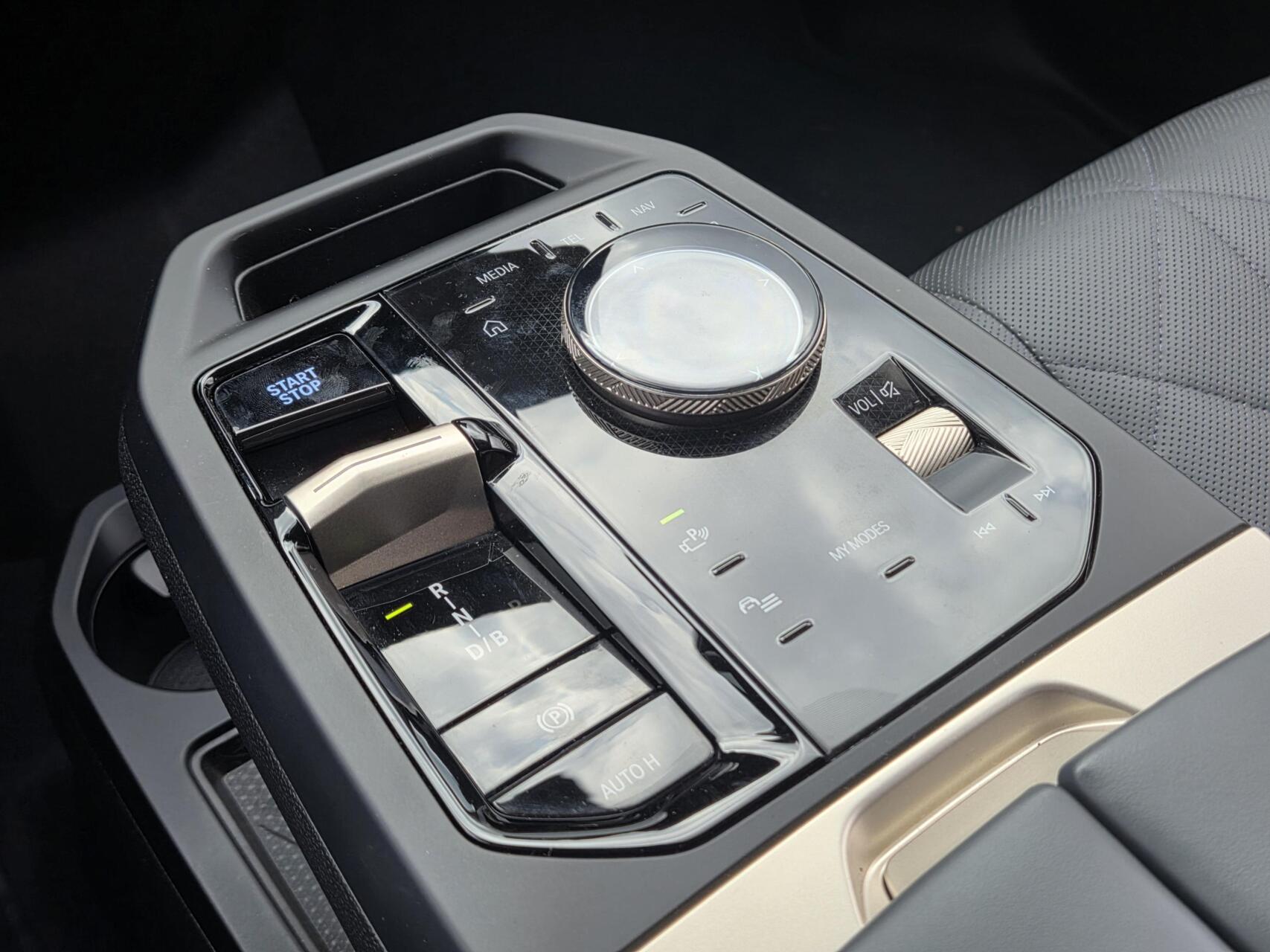 Foto van BMW Ix Xdrive40