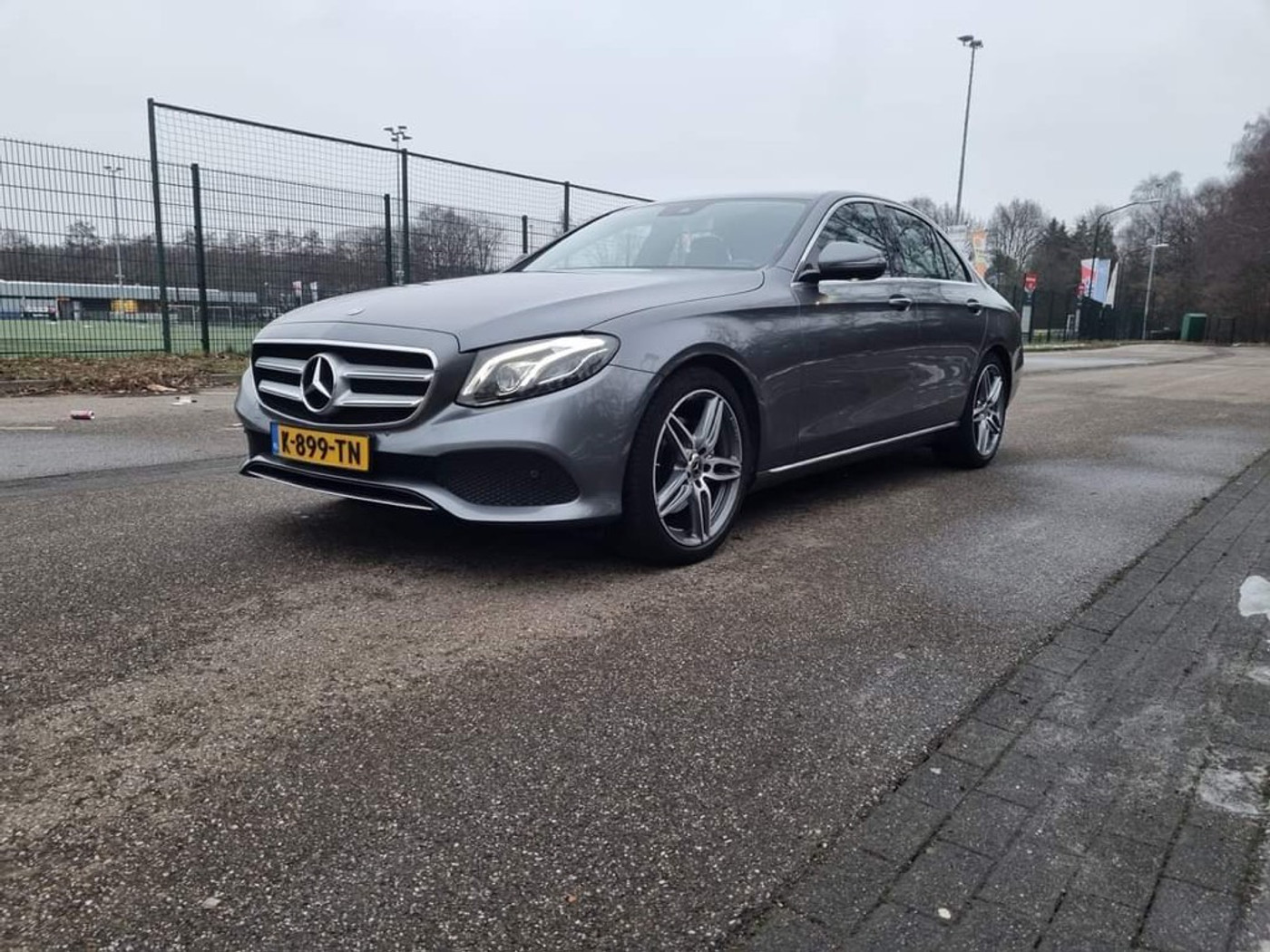 Foto van Mercedes-Benz E 250