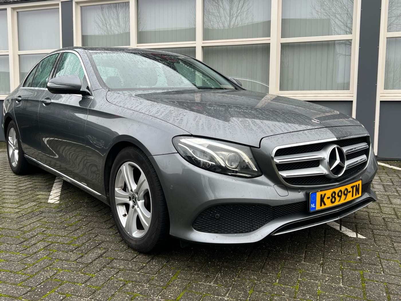 Foto van Mercedes-Benz E 250