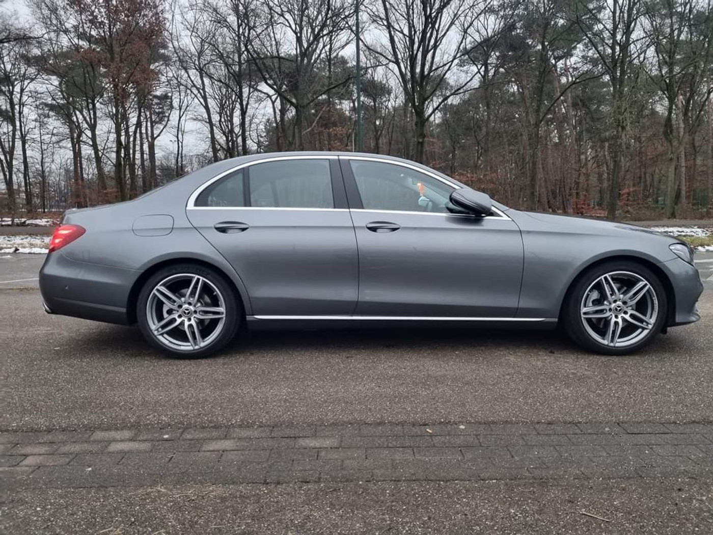 Foto van Mercedes-Benz E 250