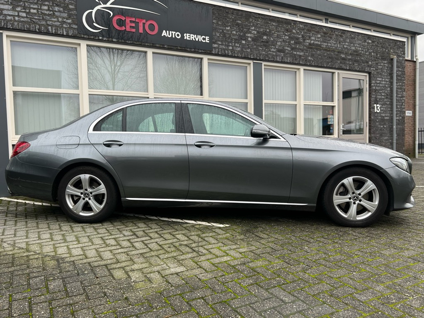 Foto van Mercedes-Benz E 250