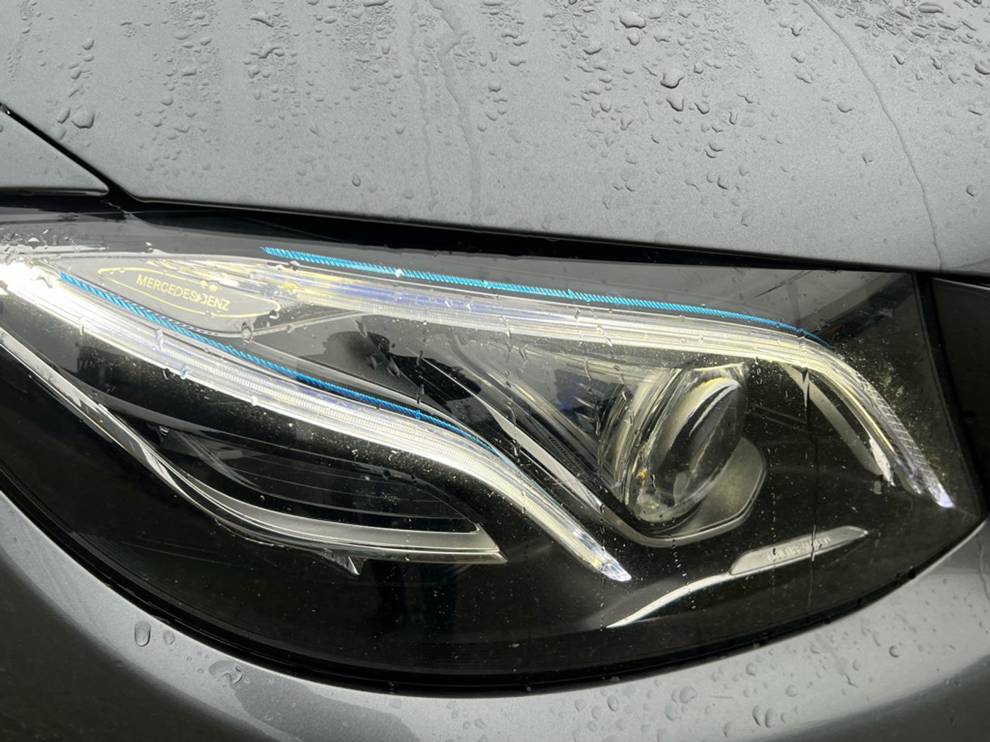 Foto van Mercedes-Benz E 250