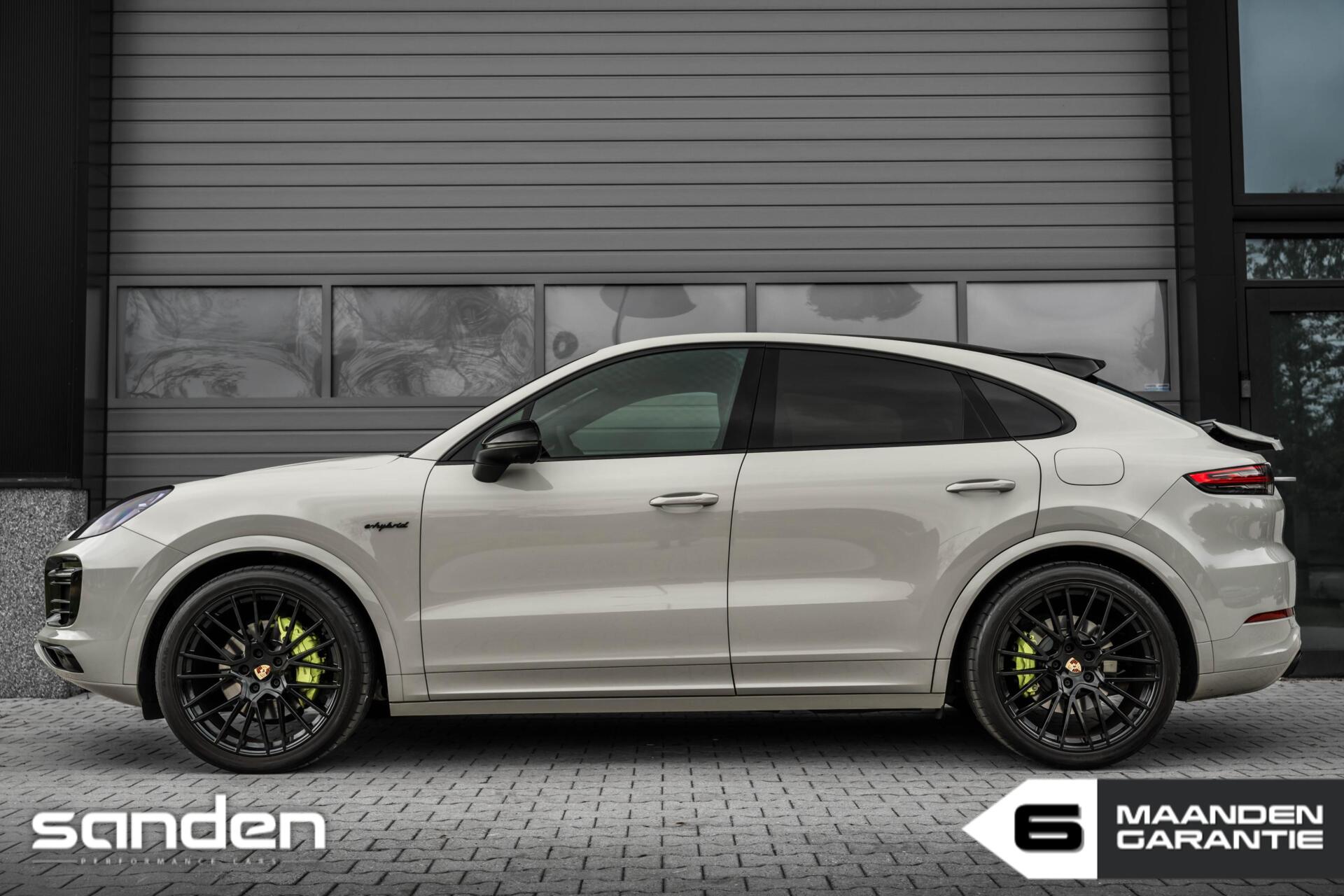 Foto van Porsche Cayenne E-hybrid