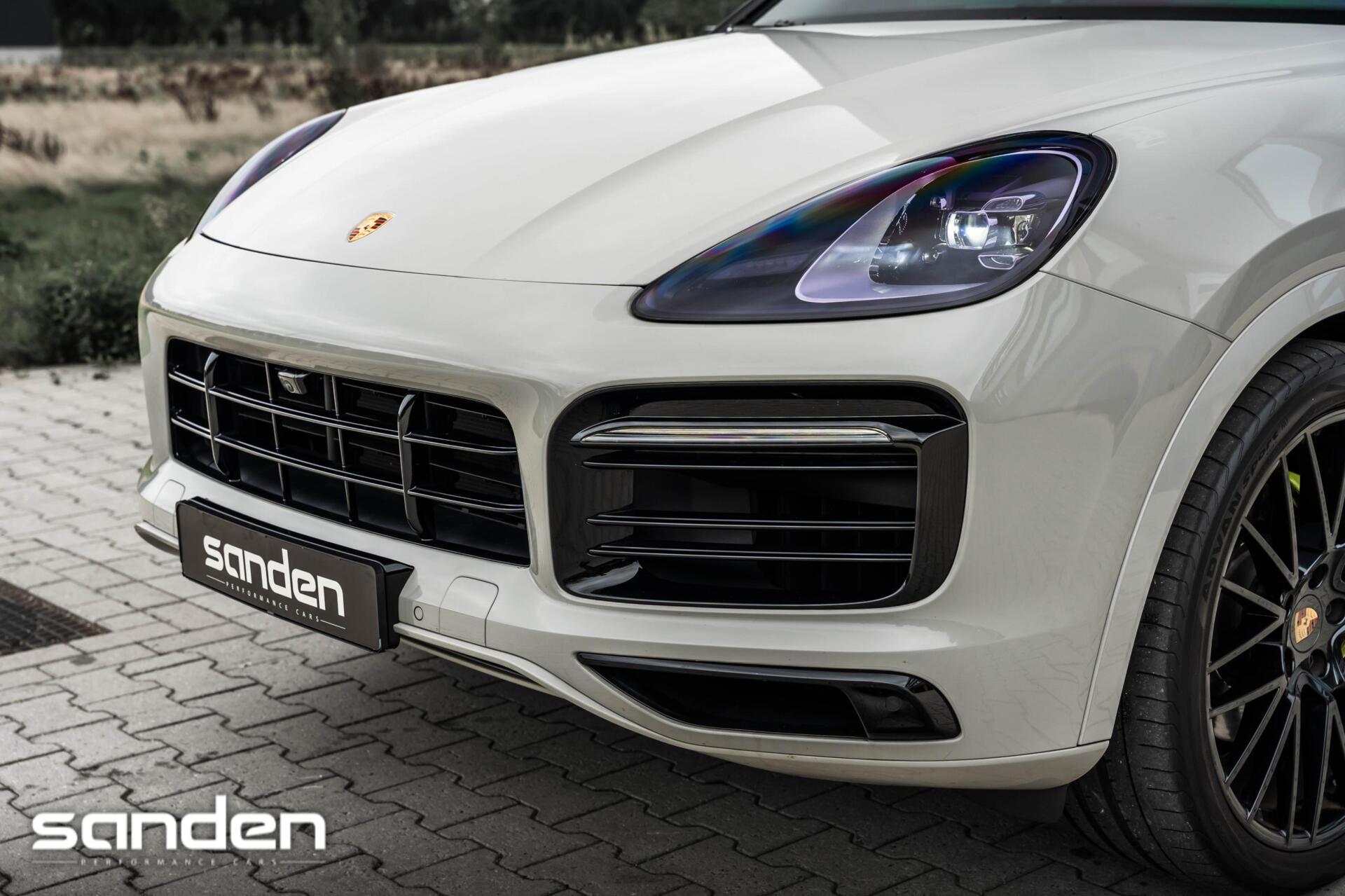 Foto van Porsche Cayenne E-hybrid