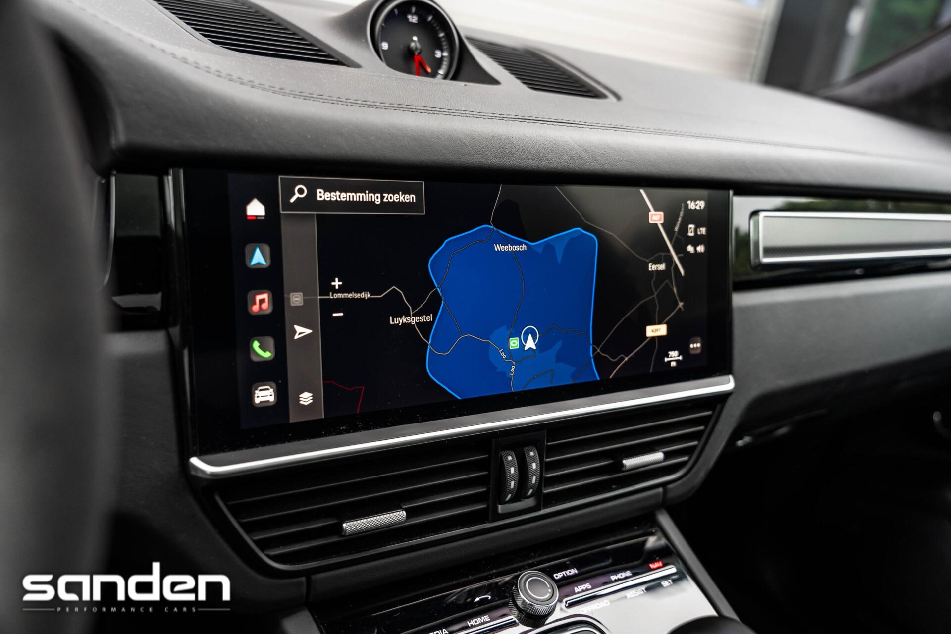 Foto van Porsche Cayenne E-hybrid