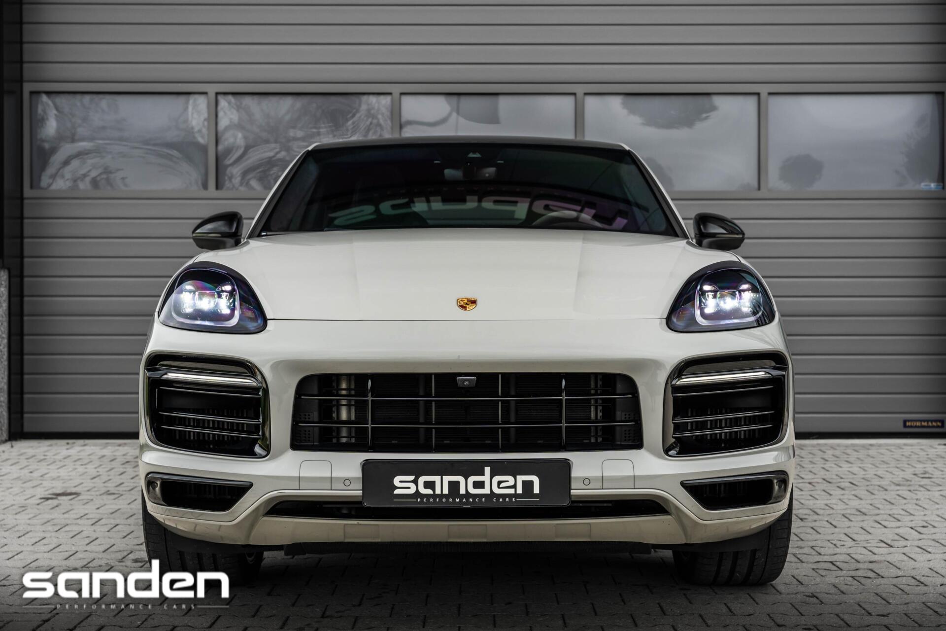 Foto van Porsche Cayenne E-hybrid