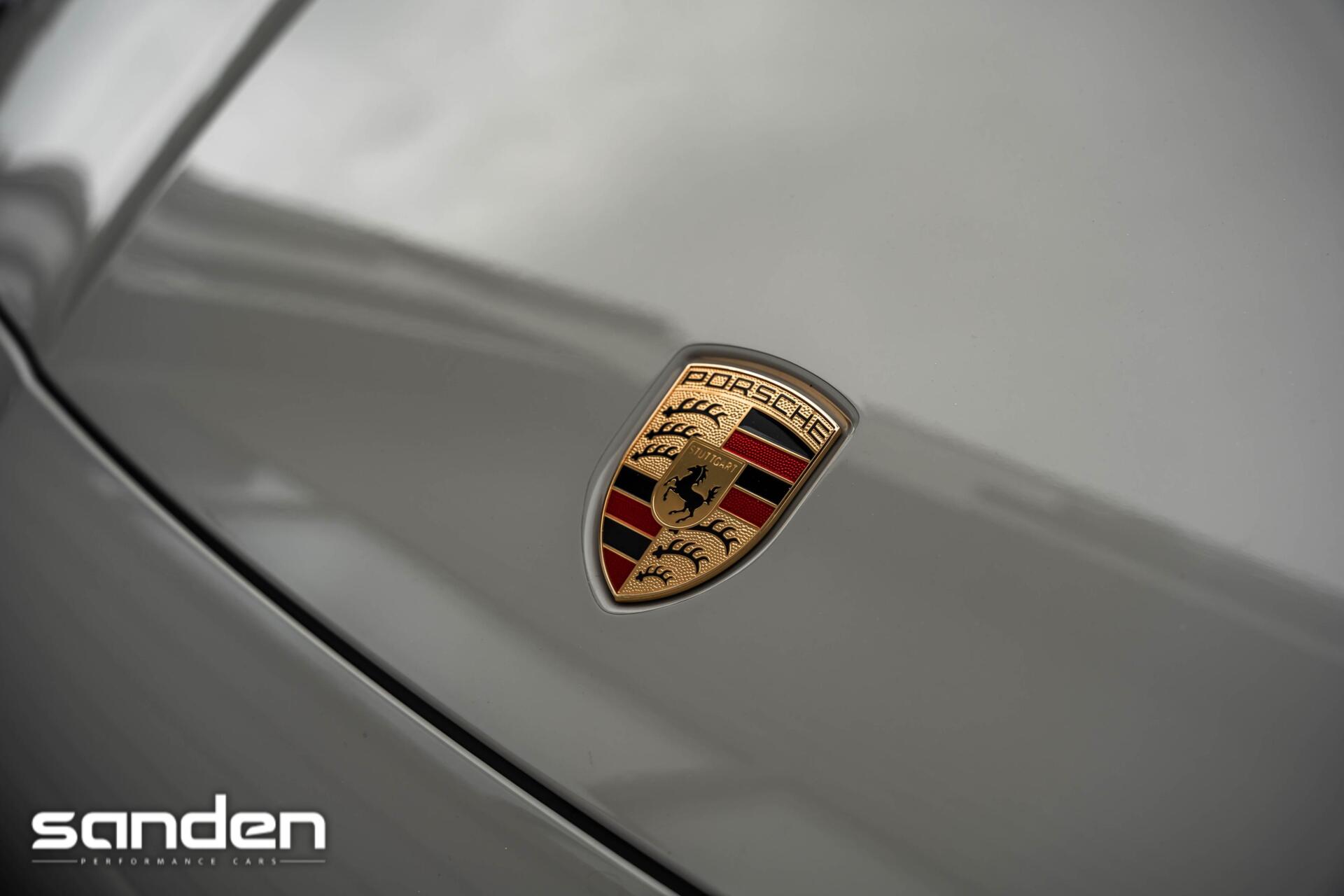 Foto van Porsche Cayenne E-hybrid