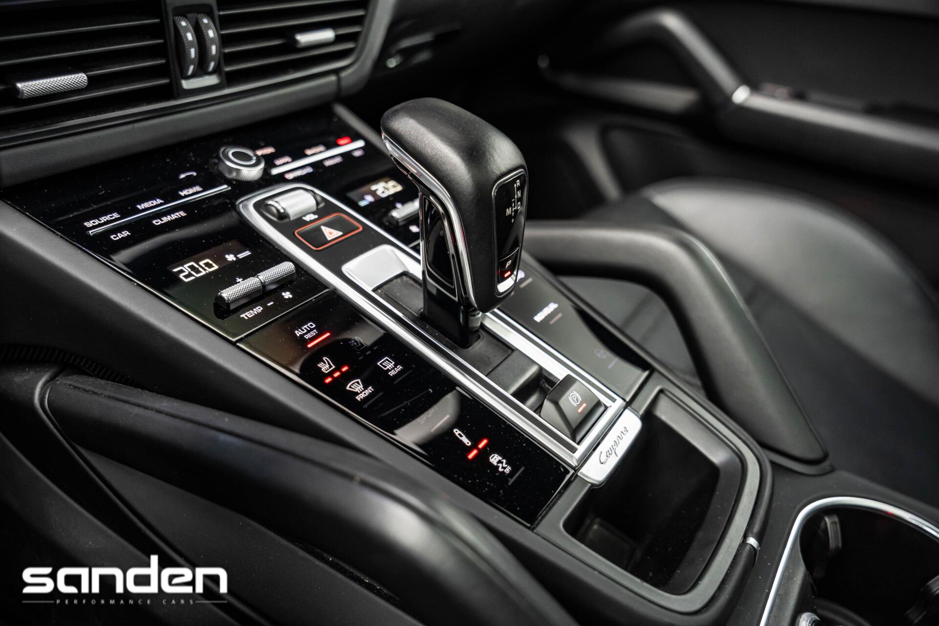 Foto van Porsche Cayenne E-hybrid