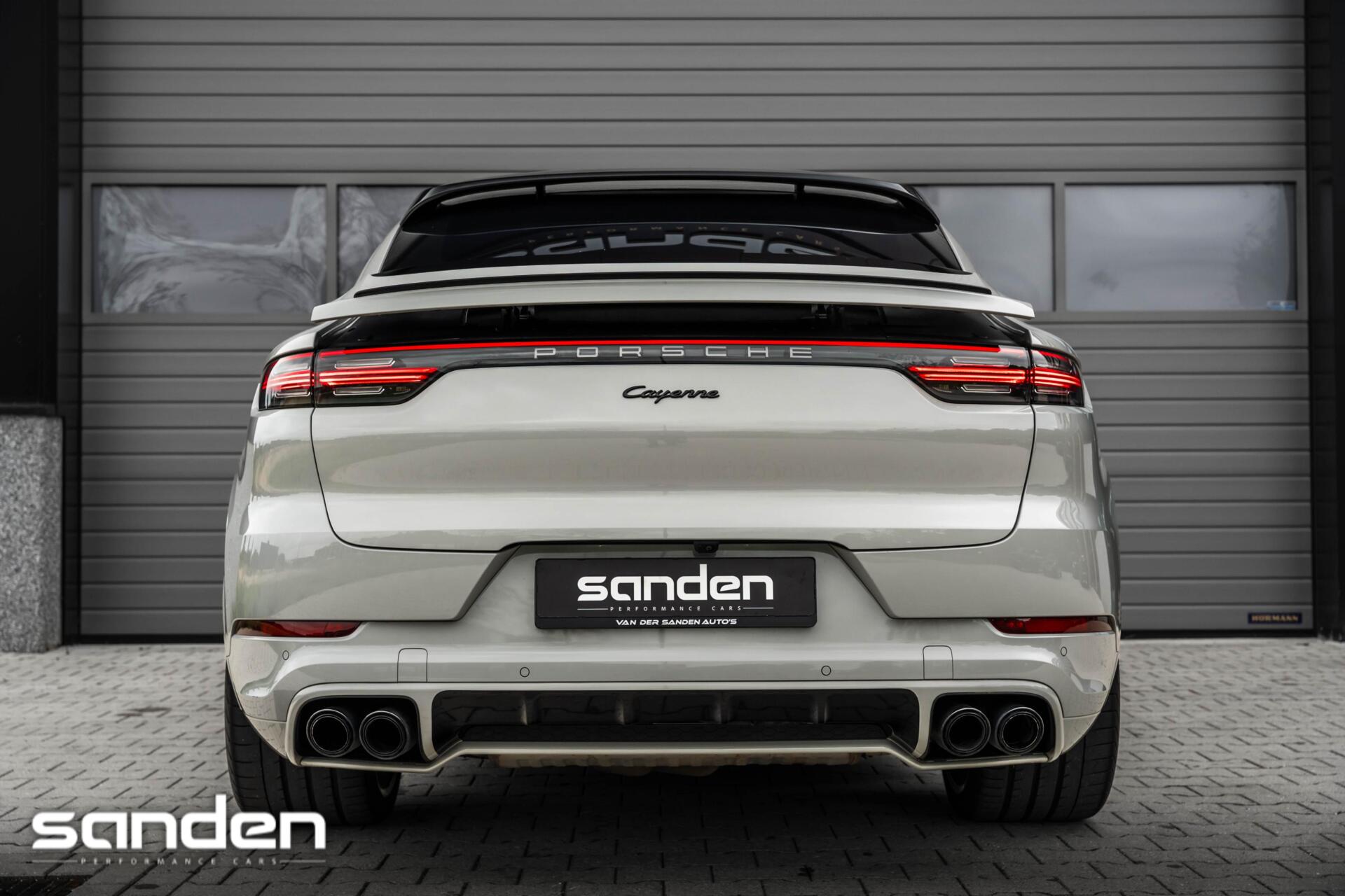Foto van Porsche Cayenne E-hybrid