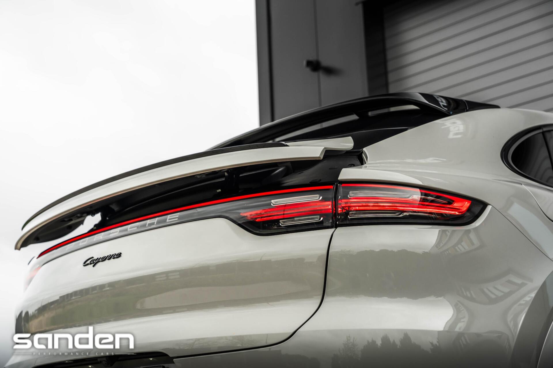 Foto van Porsche Cayenne E-hybrid