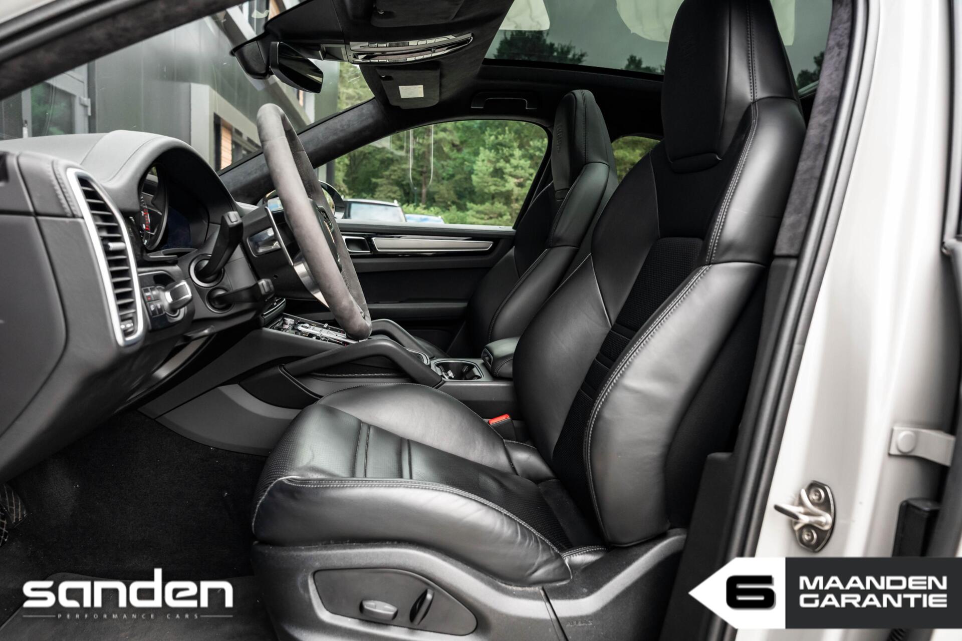 Foto van Porsche Cayenne E-hybrid