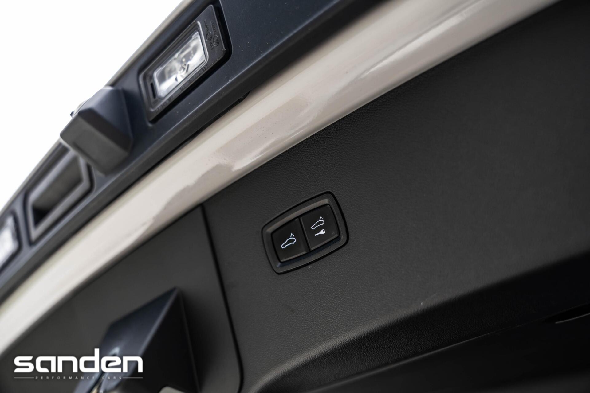 Foto van Porsche Cayenne E-hybrid