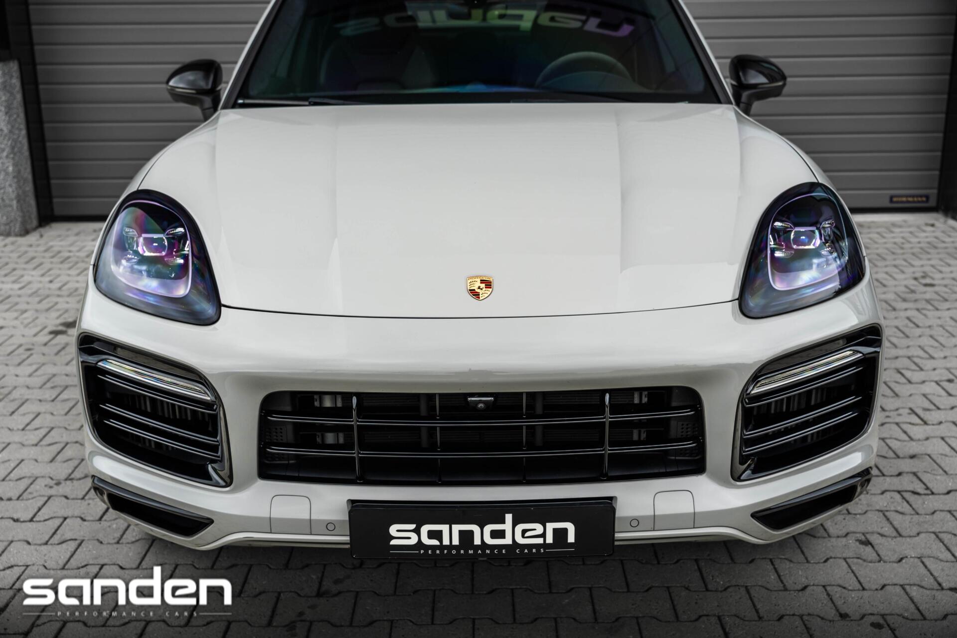 Foto van Porsche Cayenne E-hybrid