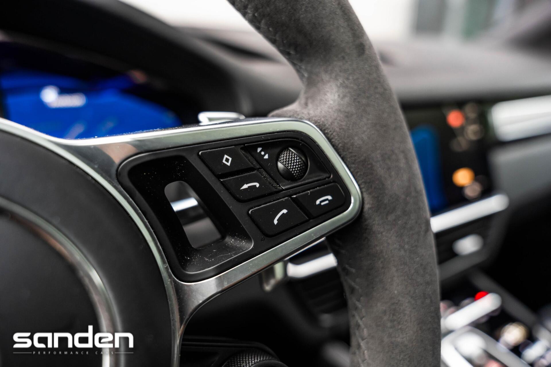 Foto van Porsche Cayenne E-hybrid