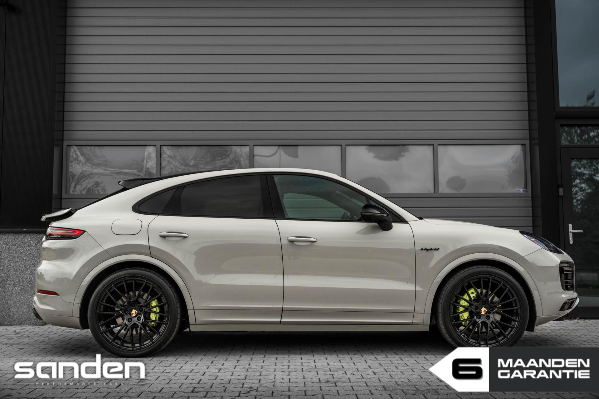 Foto van Porsche Cayenne E-hybrid