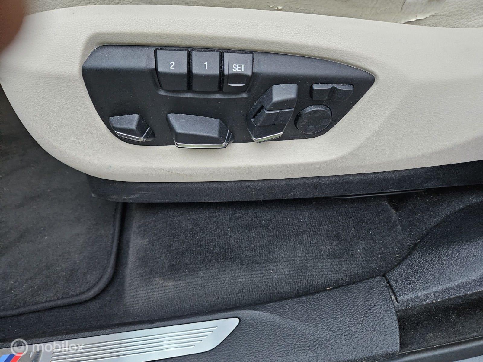 Foto van BMW X5 Xdrive40e