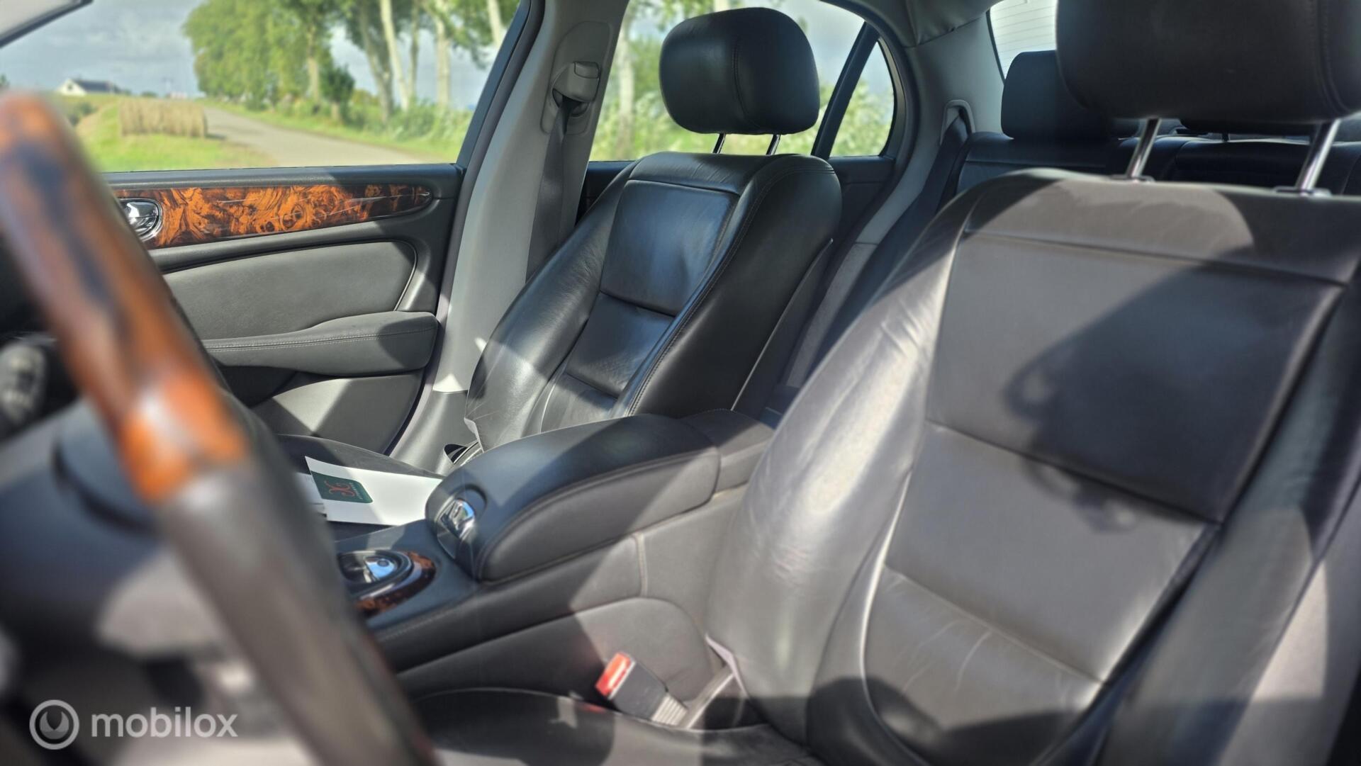 Foto van Jaguar XJ