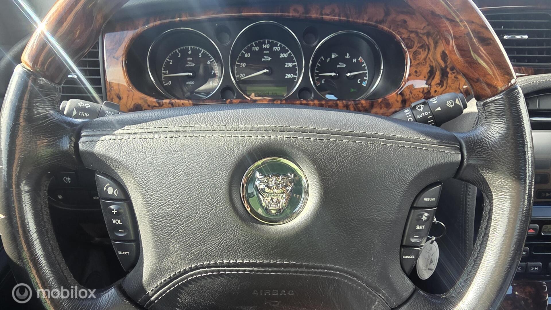 Foto van Jaguar XJ