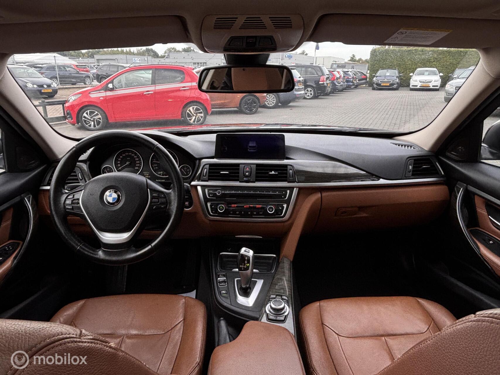 Foto van BMW 328i