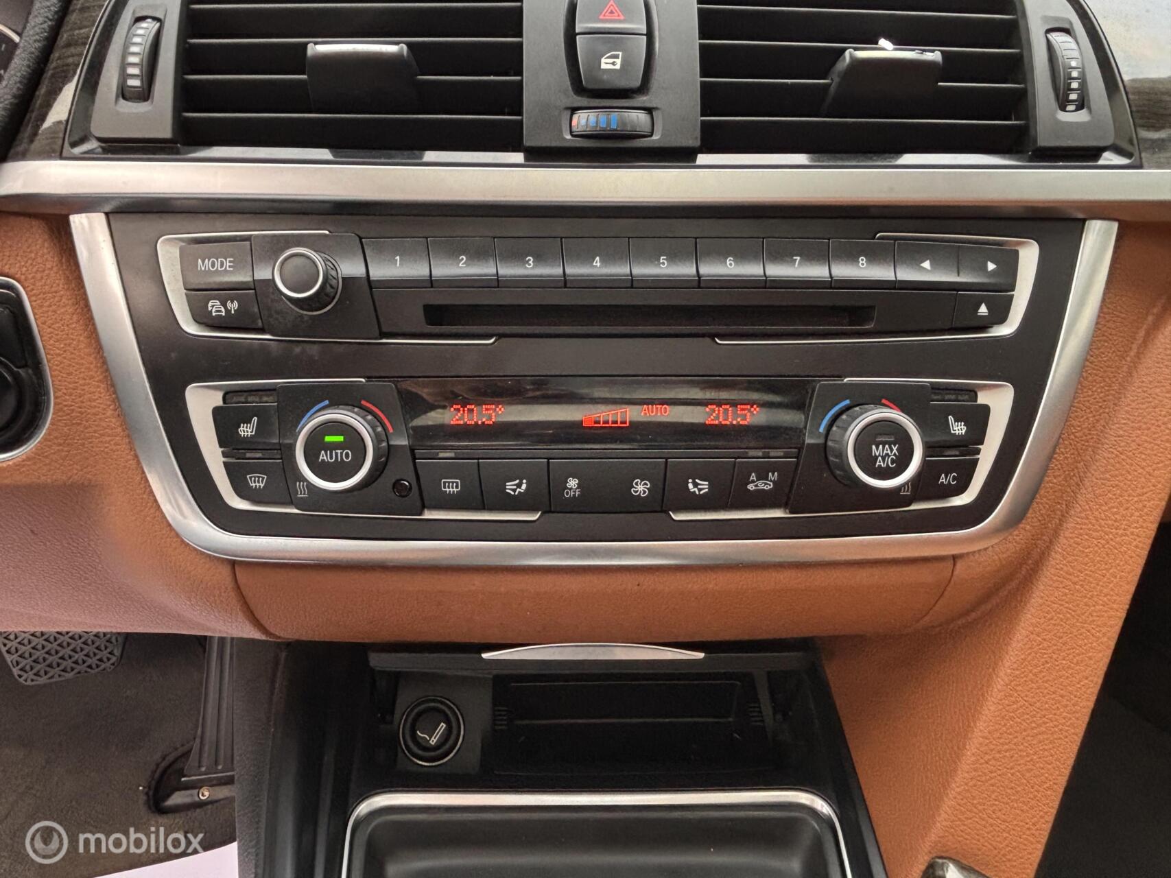 Foto van BMW 328i