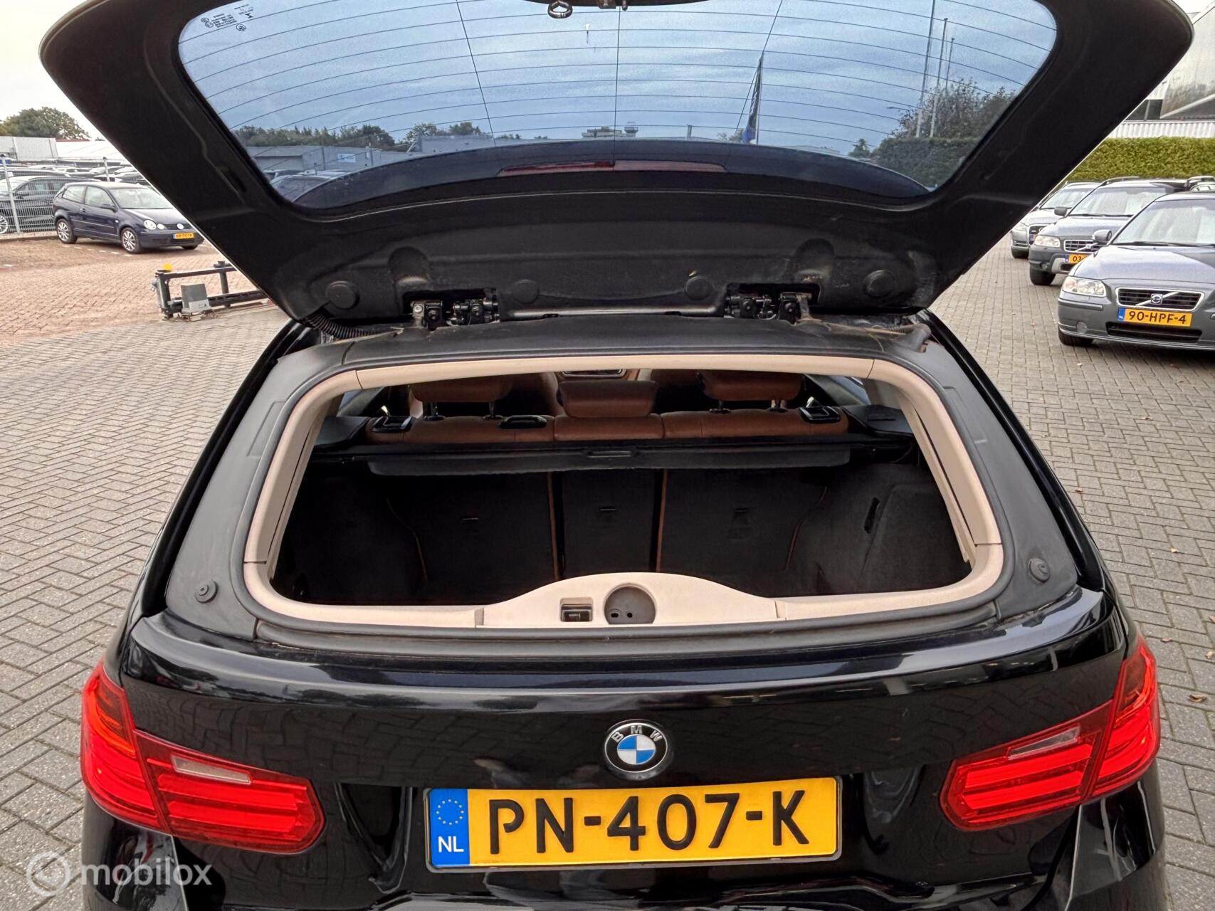 Foto van BMW 328i