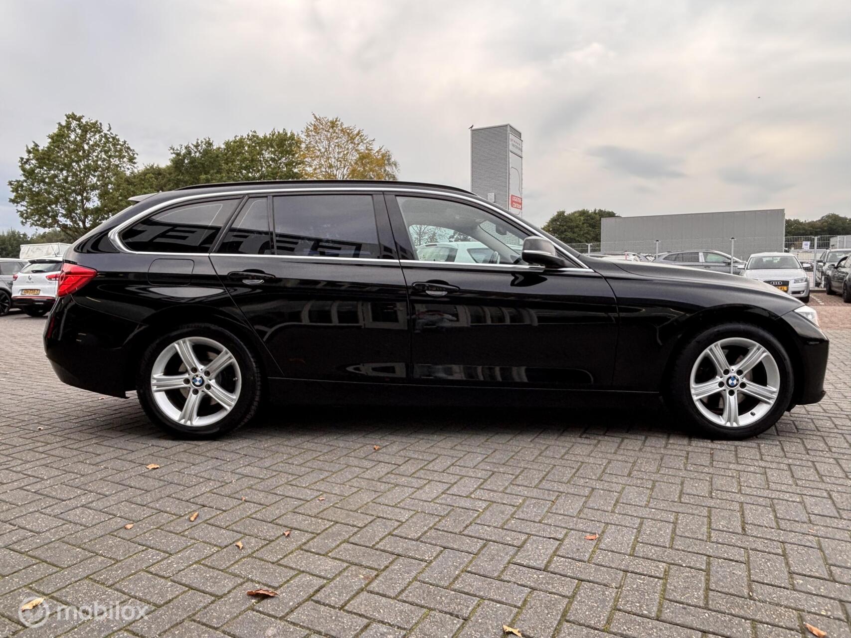 Foto van BMW 328i