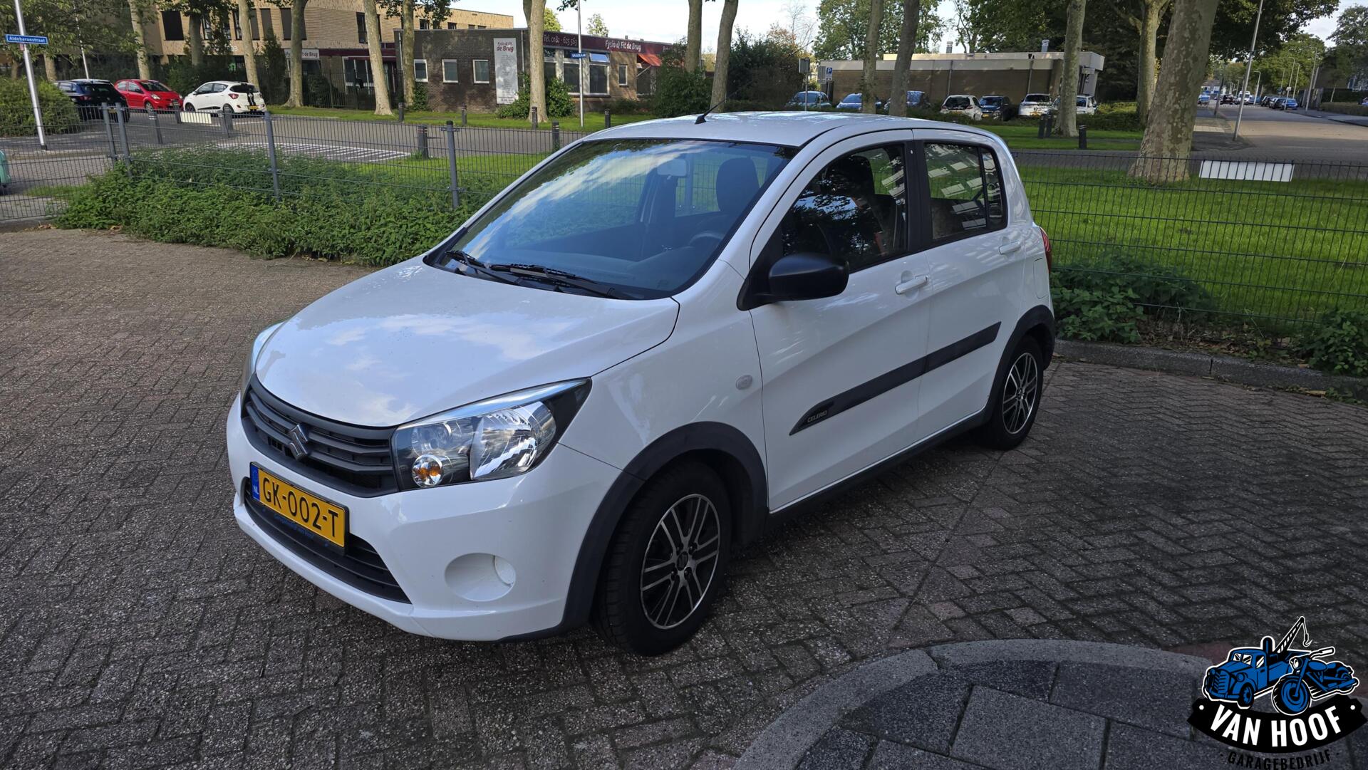 Suzuki Celerio 1.0 Comfort - Airco - Nieuwe koppeling - Grote beurt 2015 - voorkant