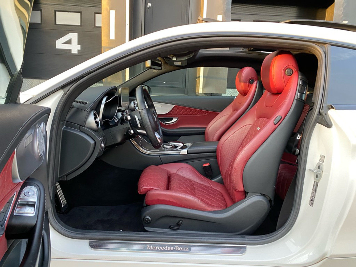 Foto van Mercedes-Benz C 200