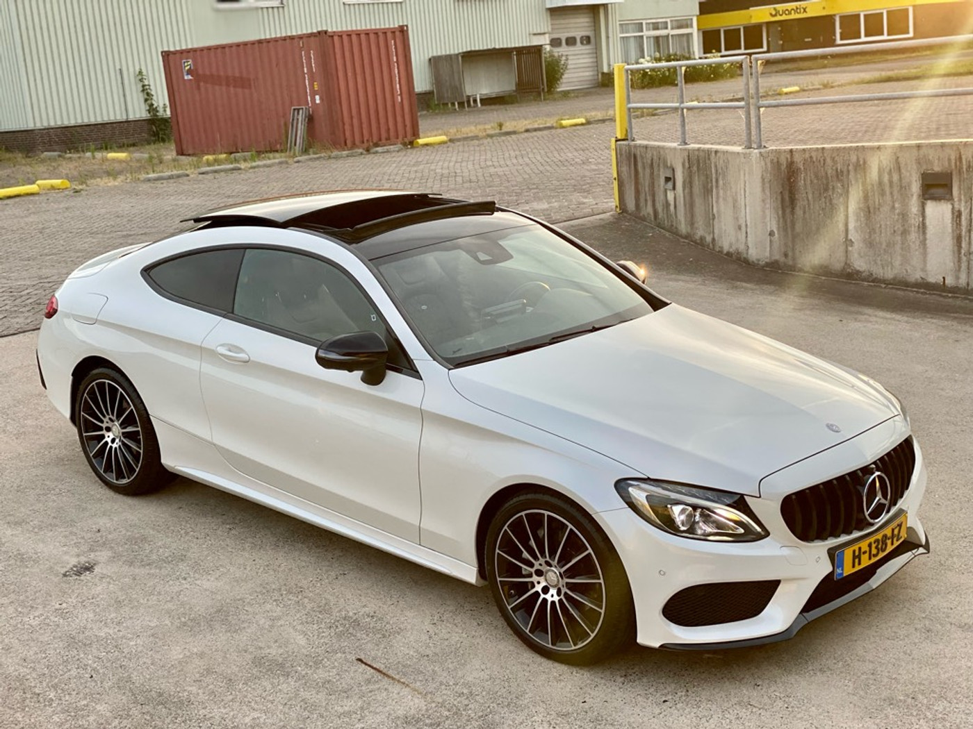 Foto van Mercedes-Benz C 200