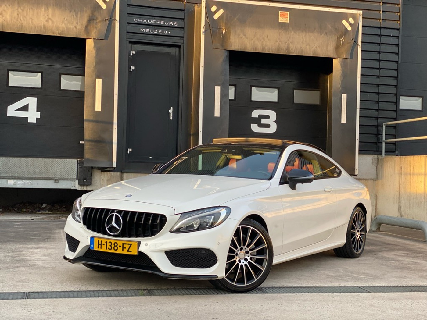 Foto van Mercedes-Benz C 200
